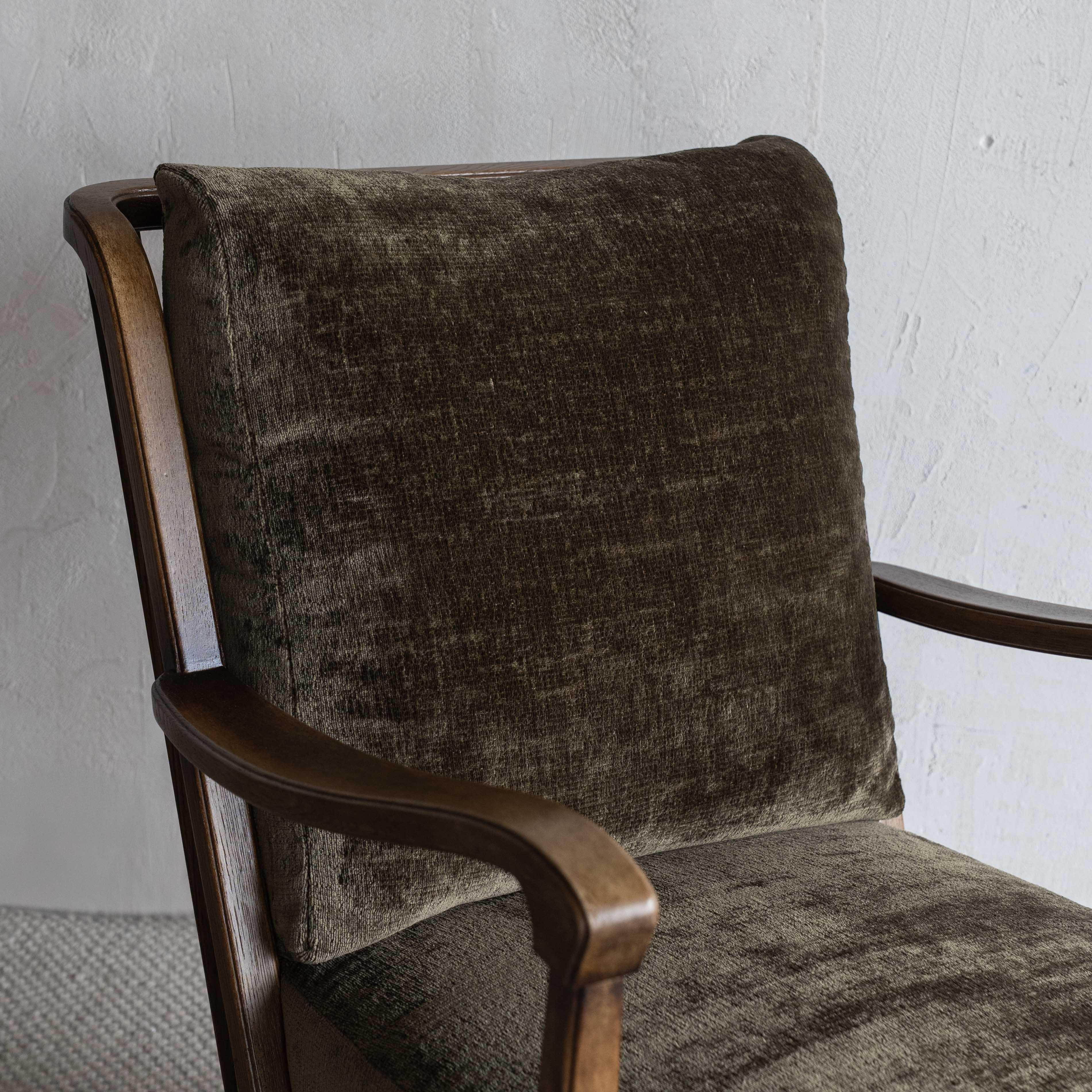 كرسي استرخاء عصري منخفض اللمسات من أركو