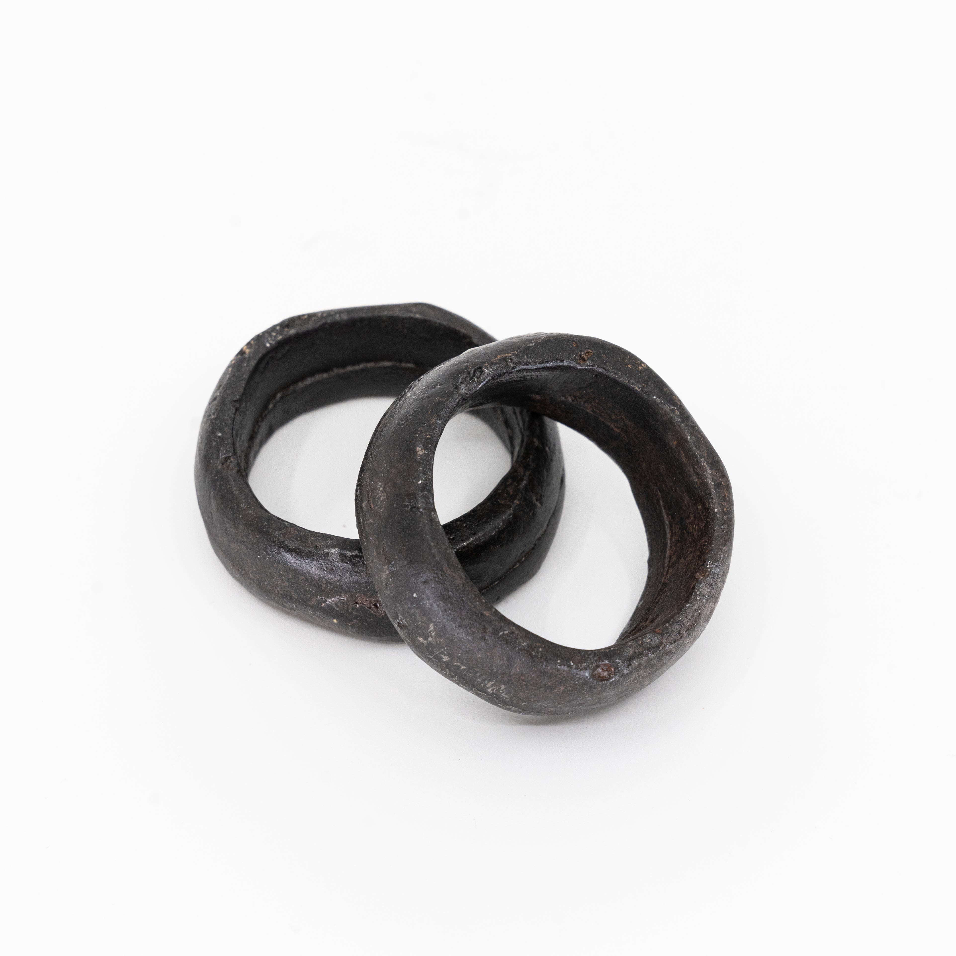 Cast Metal Napkin Ring  - WS Living - UAE - Napkin Ring Wood and steel Furnitures - Dubai