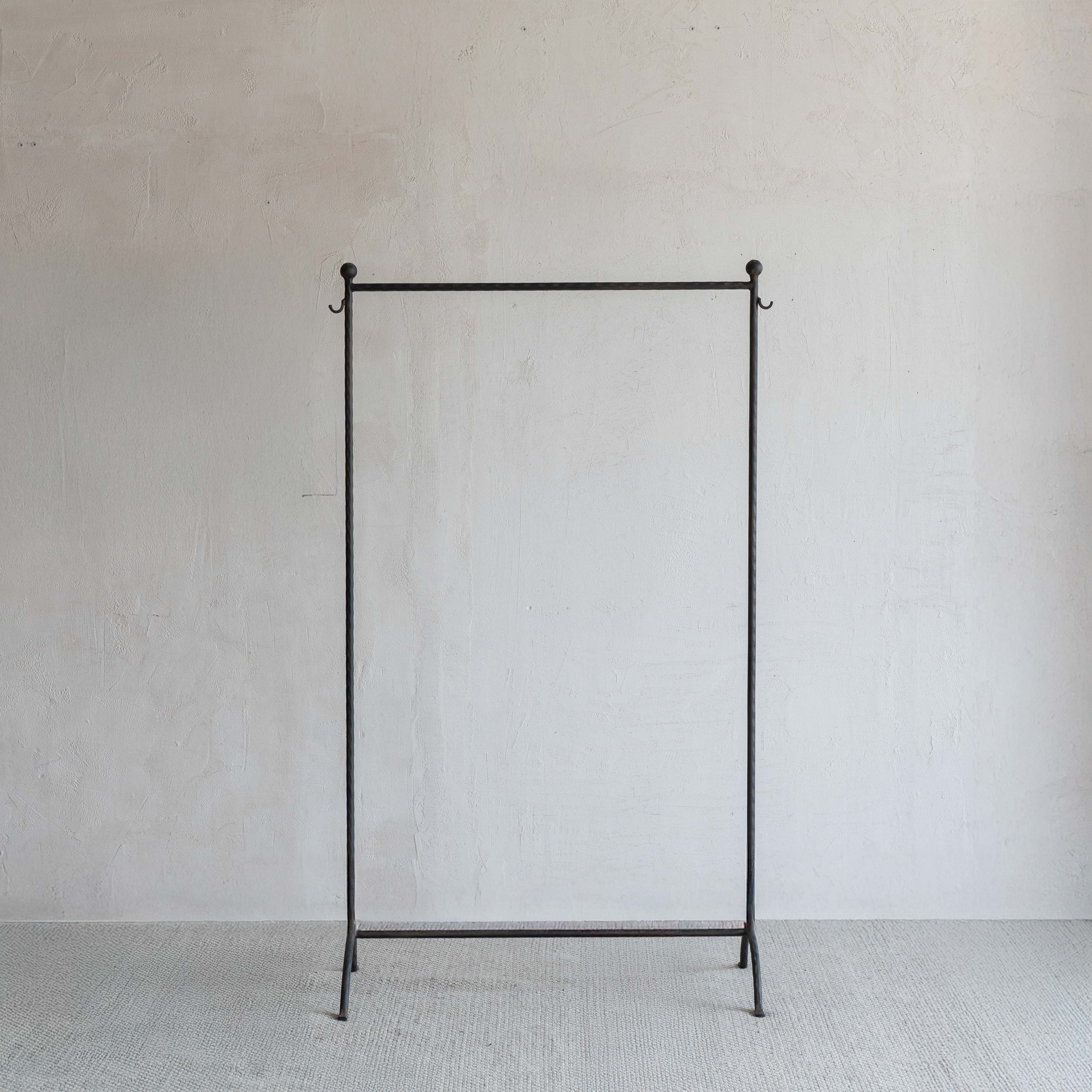 Torino Minimal Steel Floor Cloth Hanger