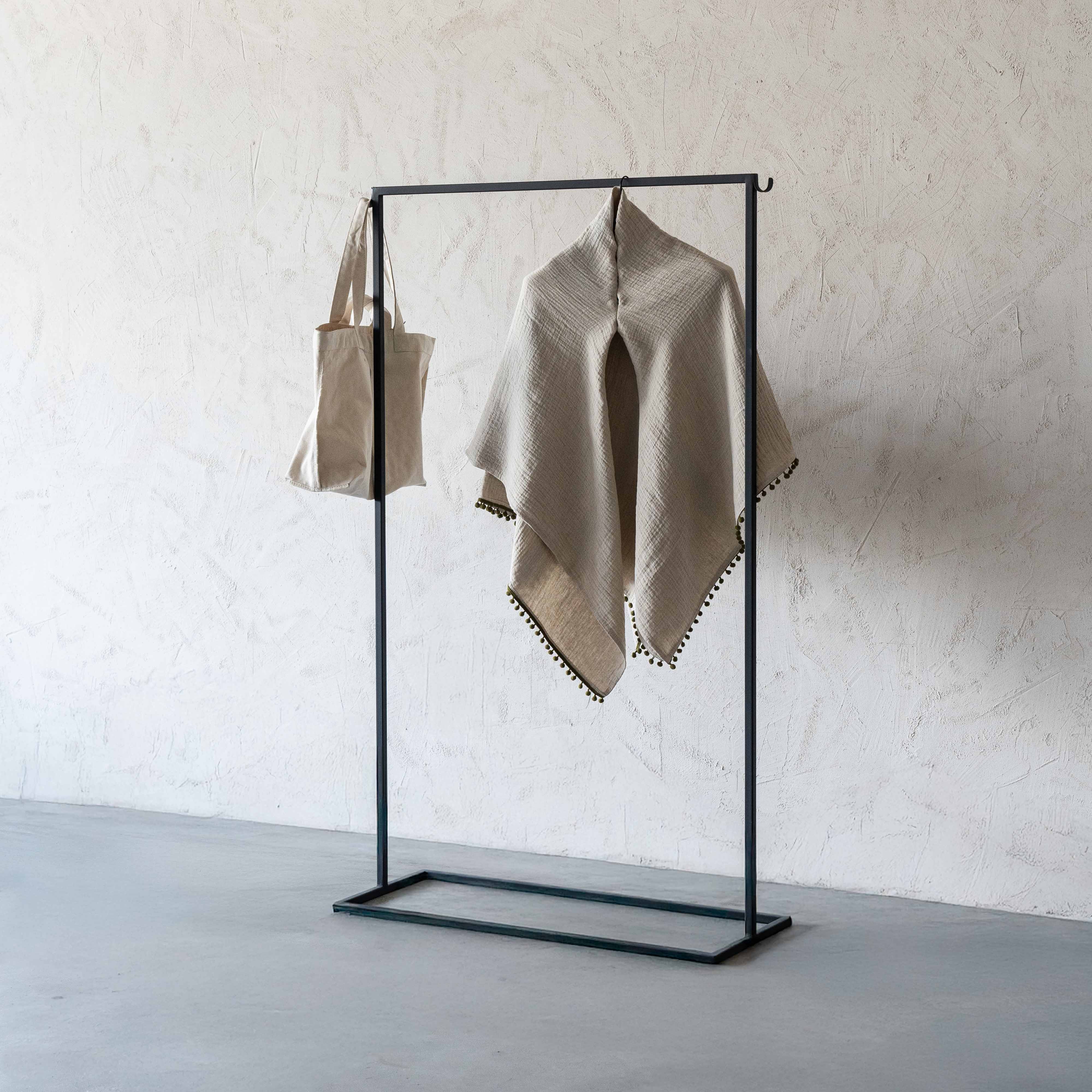 Reed Powder Coated Standing Floor Cloth Hanger | Garments Hanger