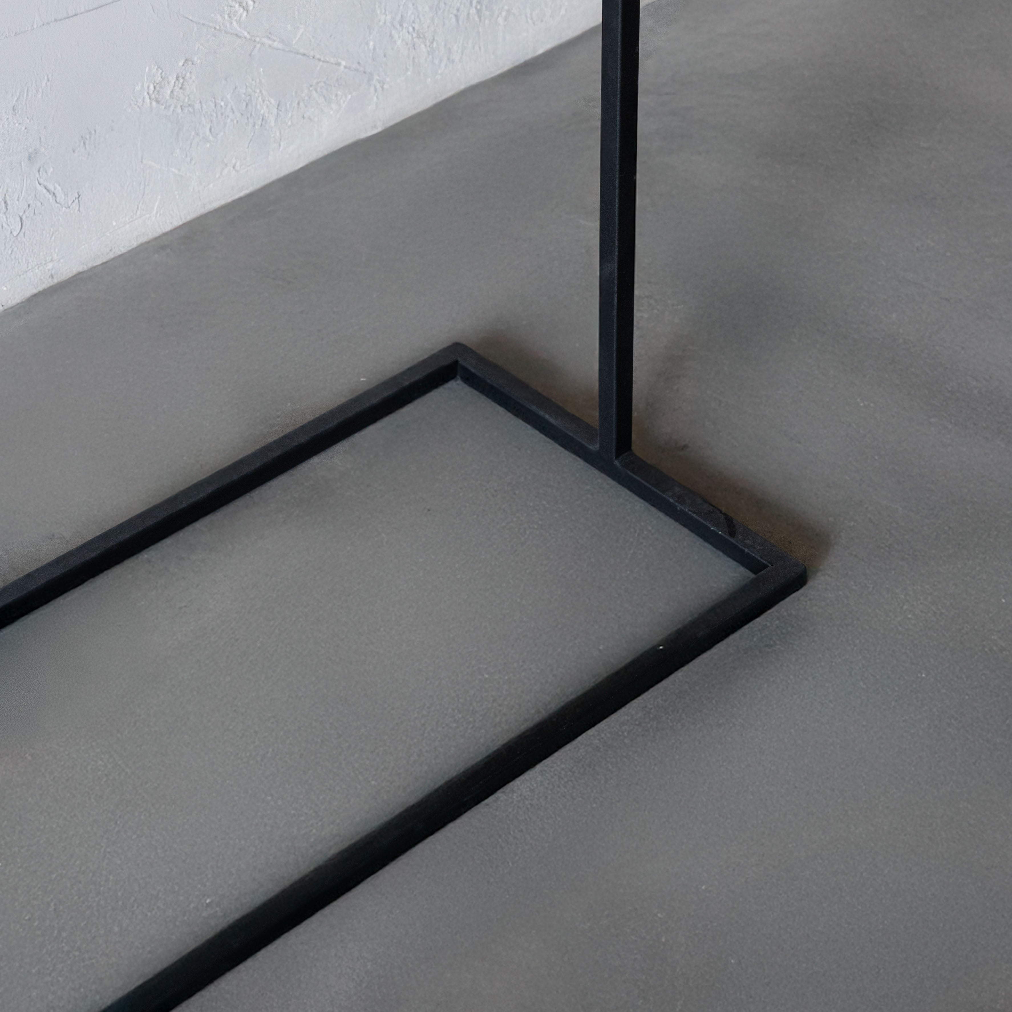 Reed Powder Coated Standing Floor Cloth Hanger | Garments Hanger