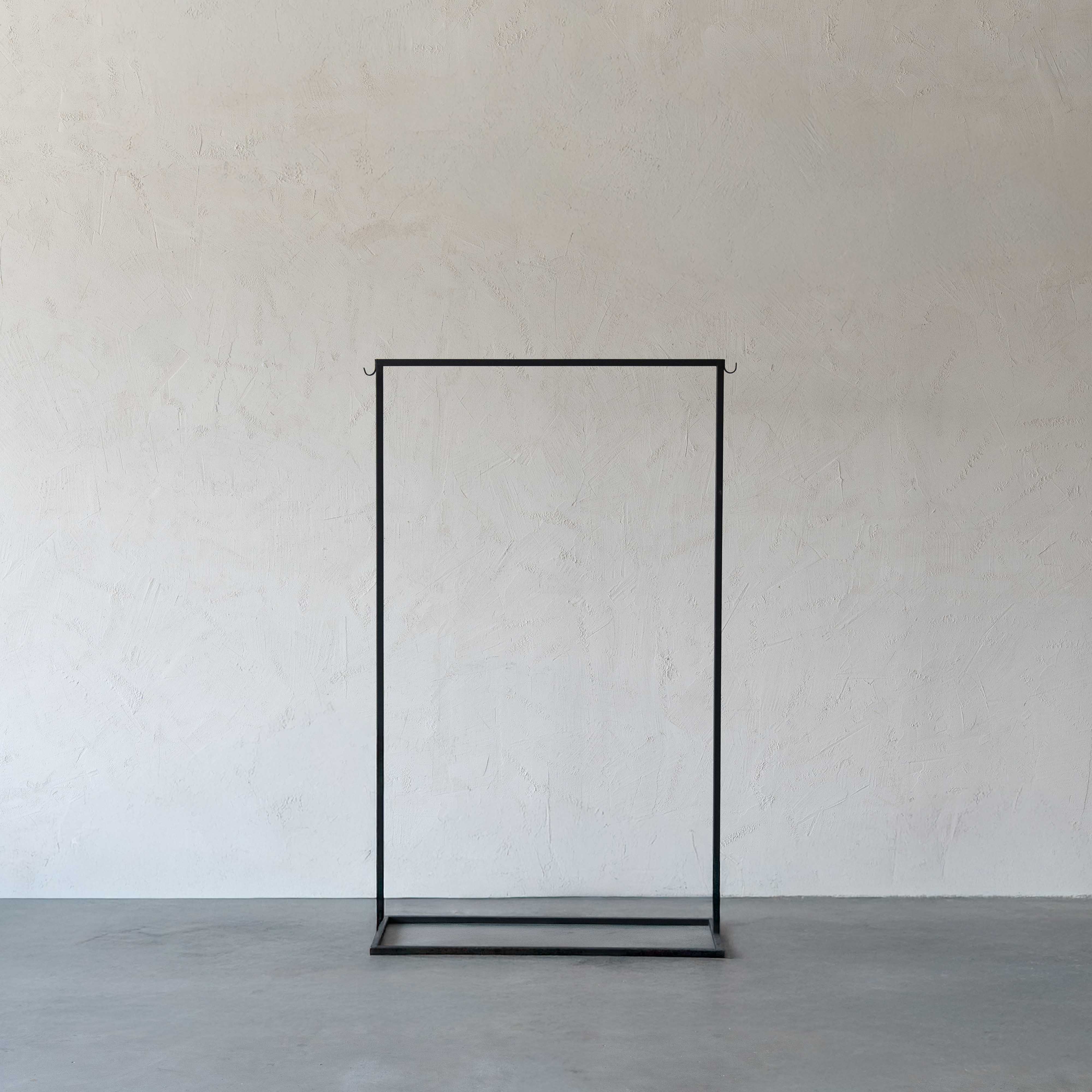Reed Powder Coated Standing Floor Cloth Hanger | Garments Hanger