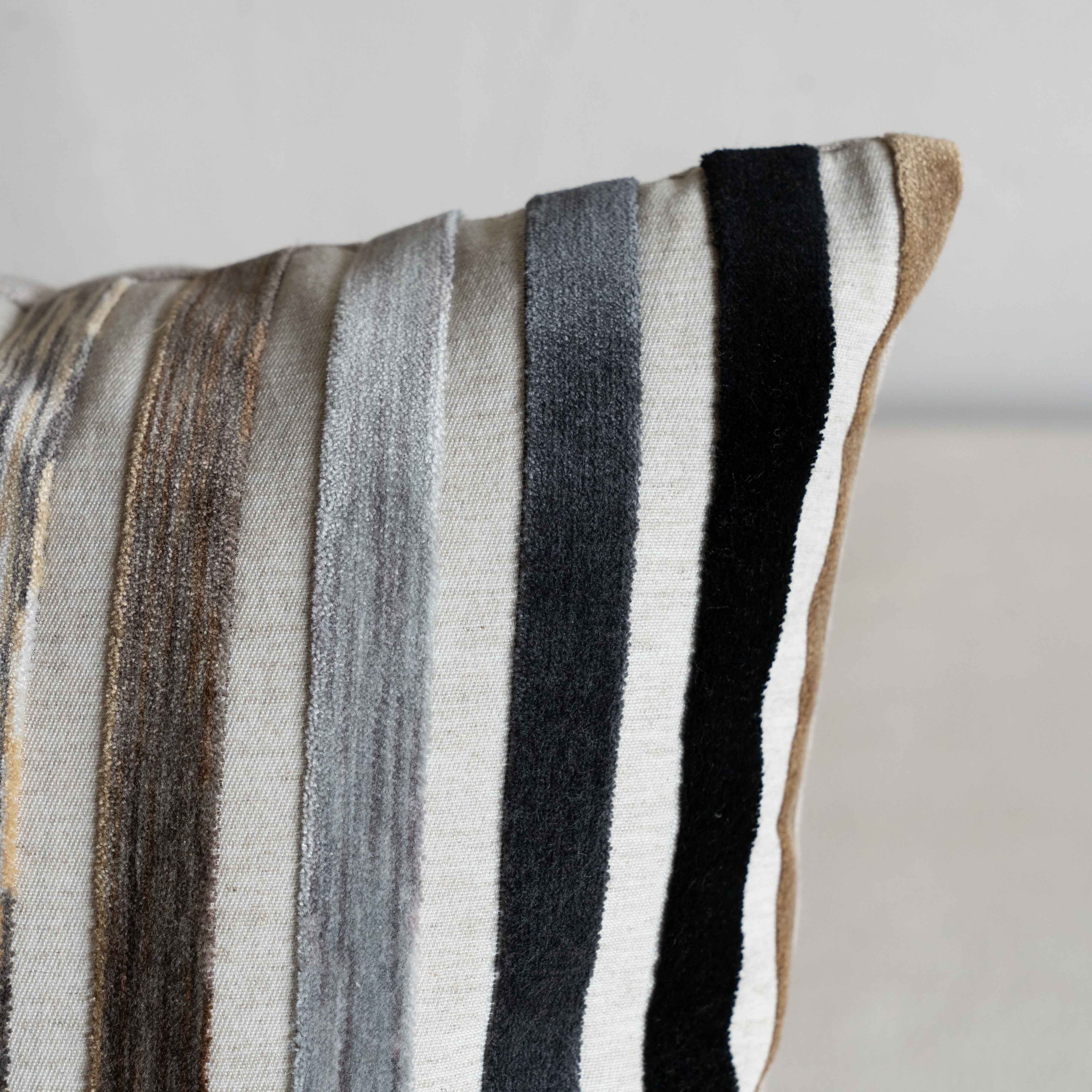 Loomline - Emberline Modern Cushion Cover