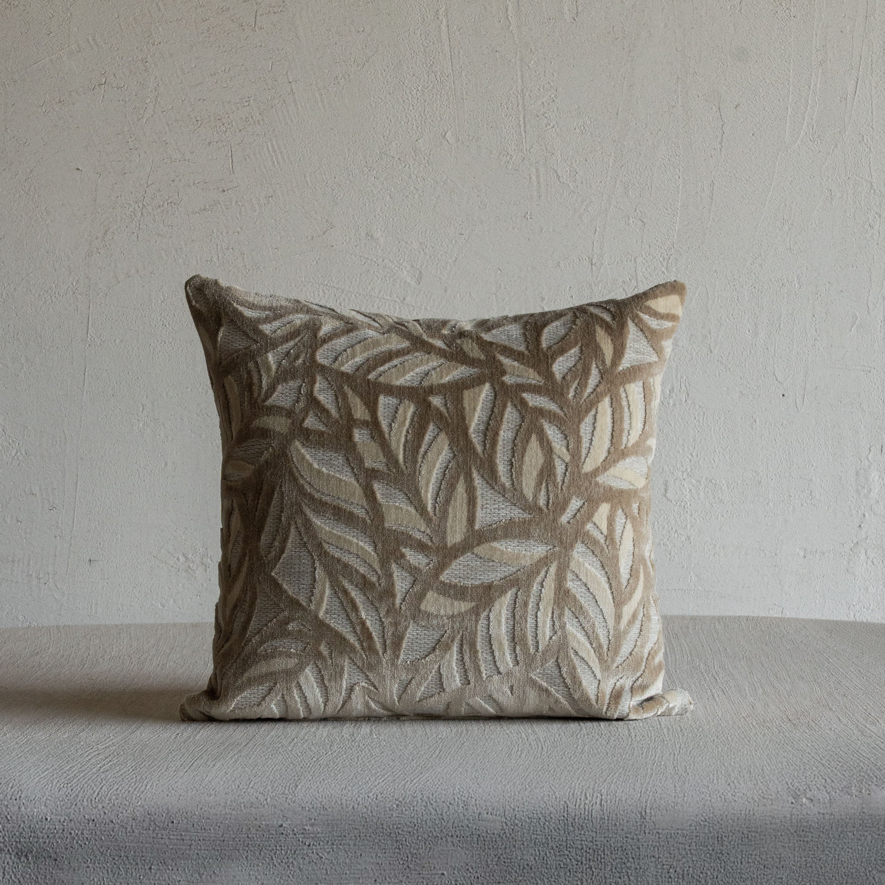 Leaf Carve Modern Cushion Cover