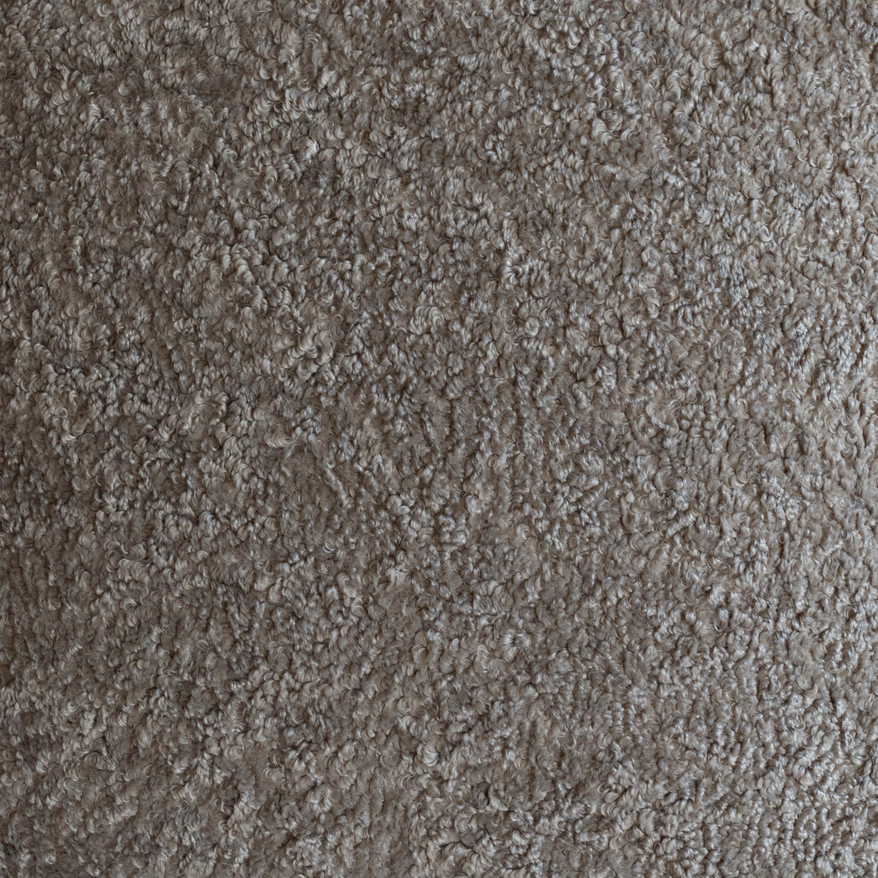 غطاء وسادة فيليور أبيض