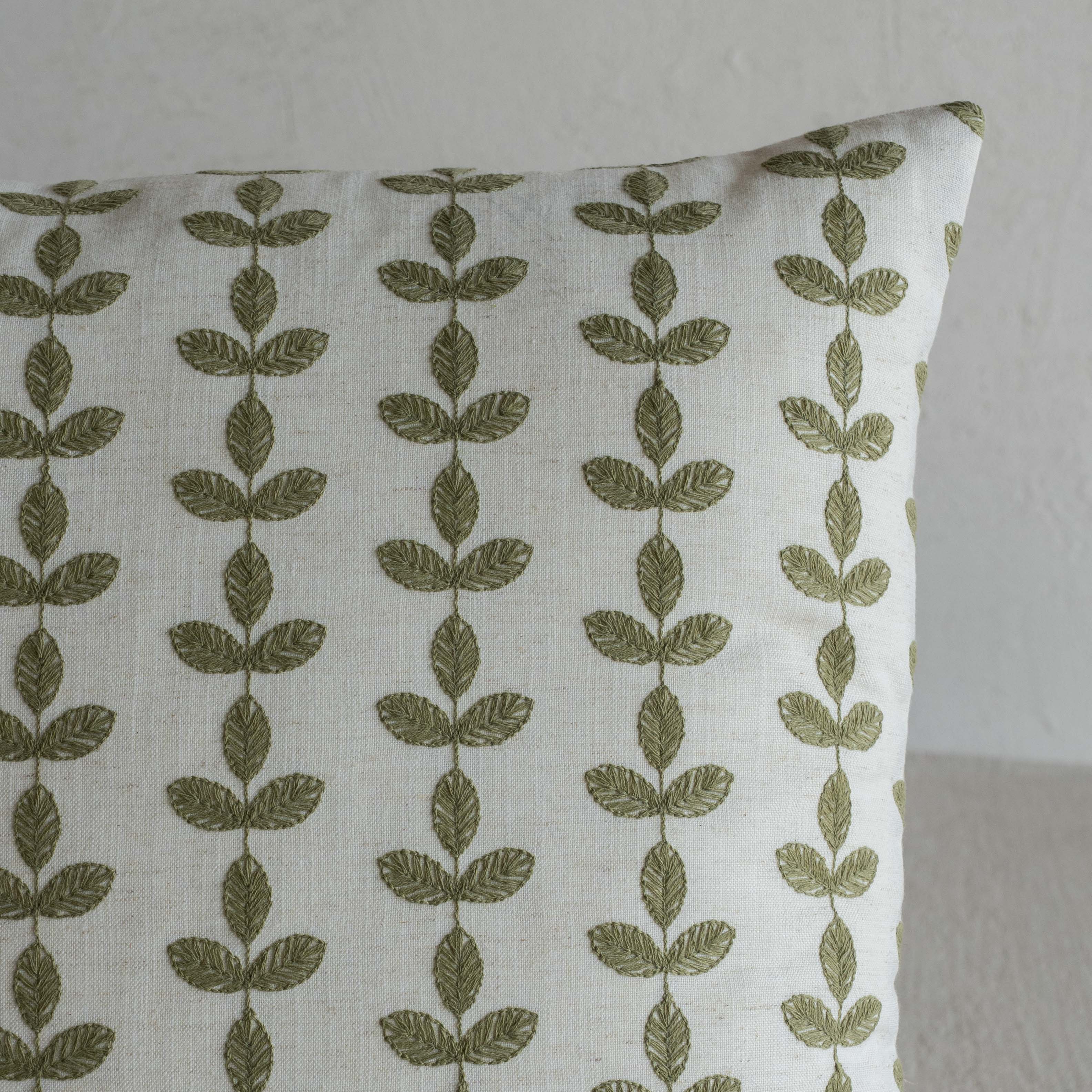 Stem Rhythm Cushion Cover - Green