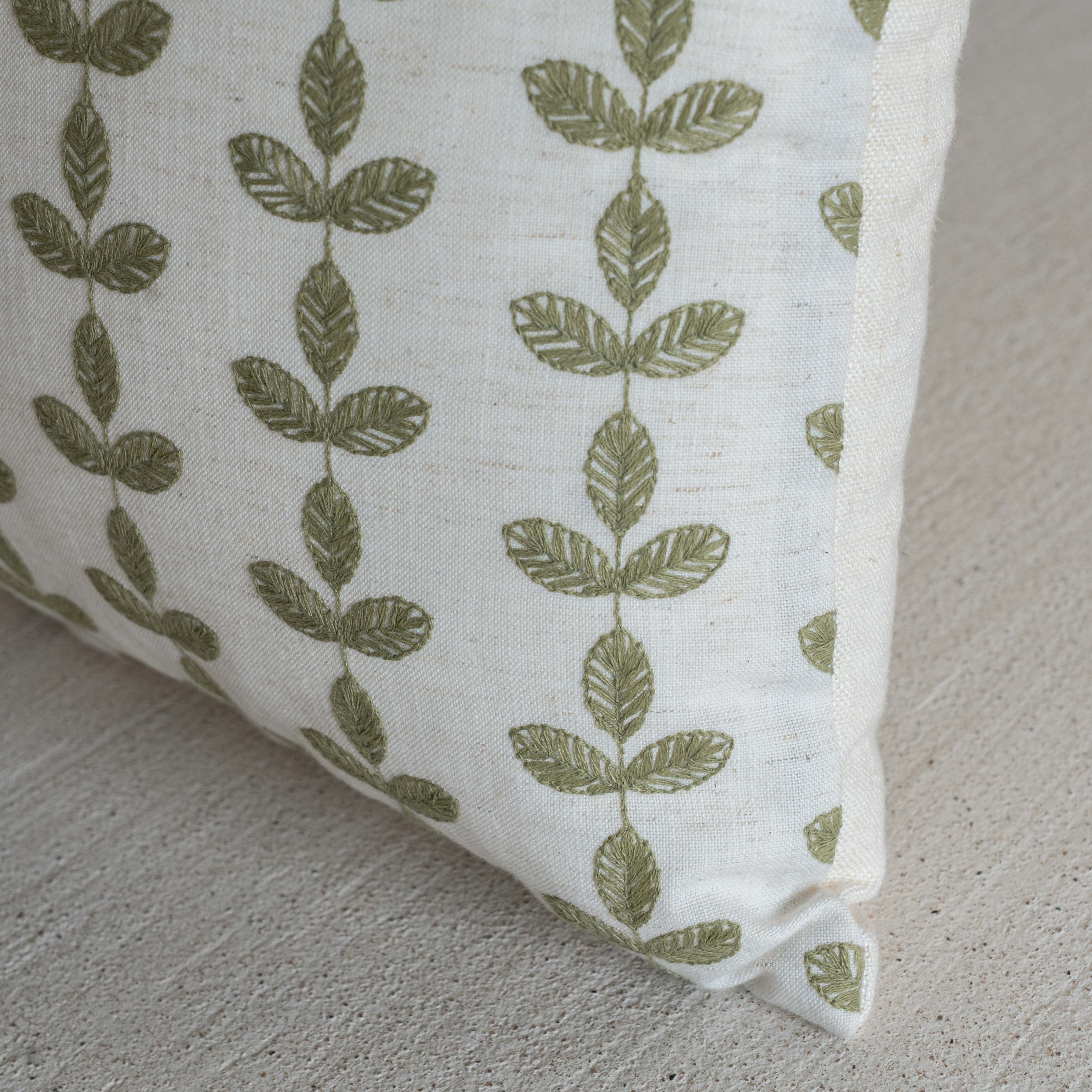 Stem Rhythm Cushion Cover - Green