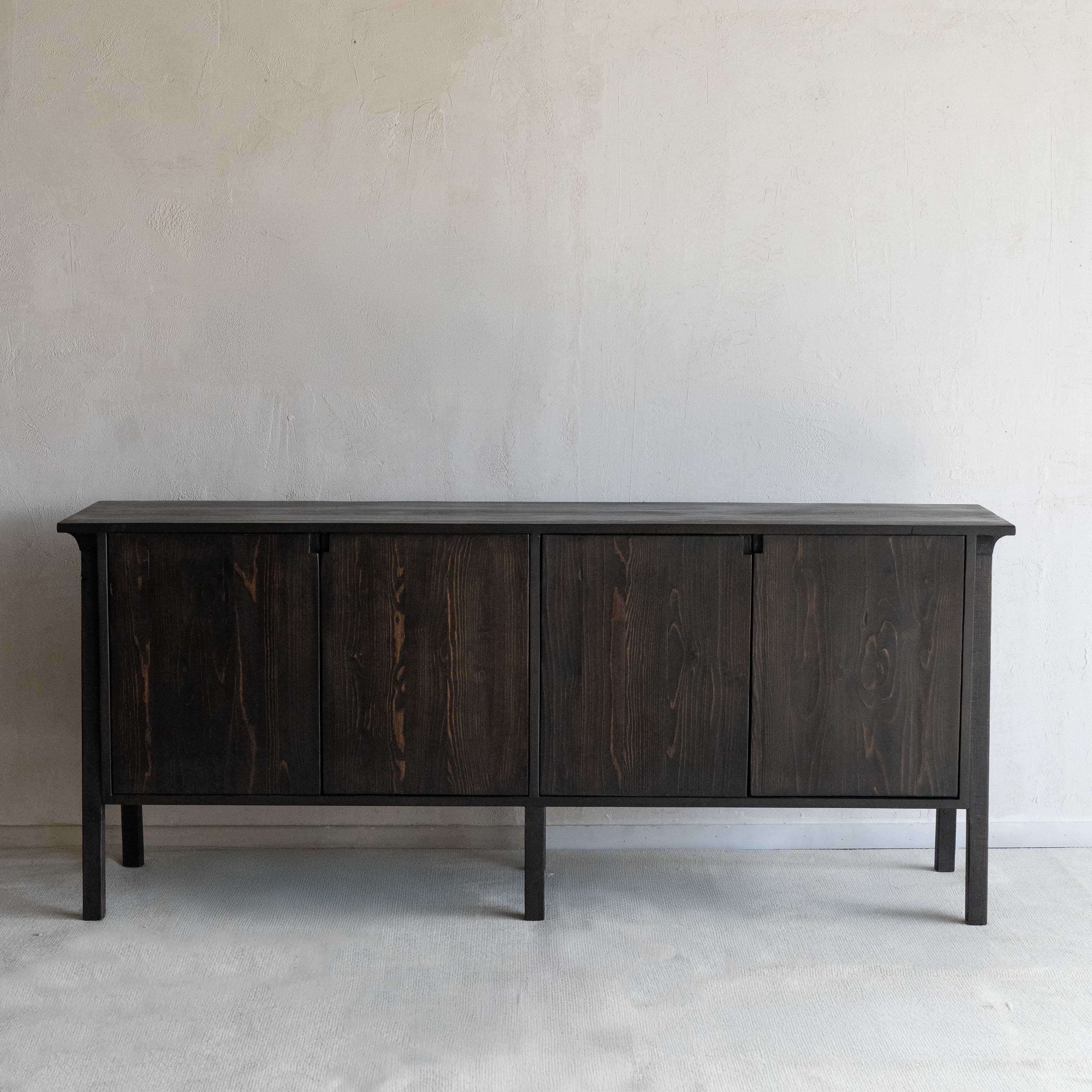 خزانة جانبية دارينا من خشب الصنوبر الصلب - لون الجوز الداكن