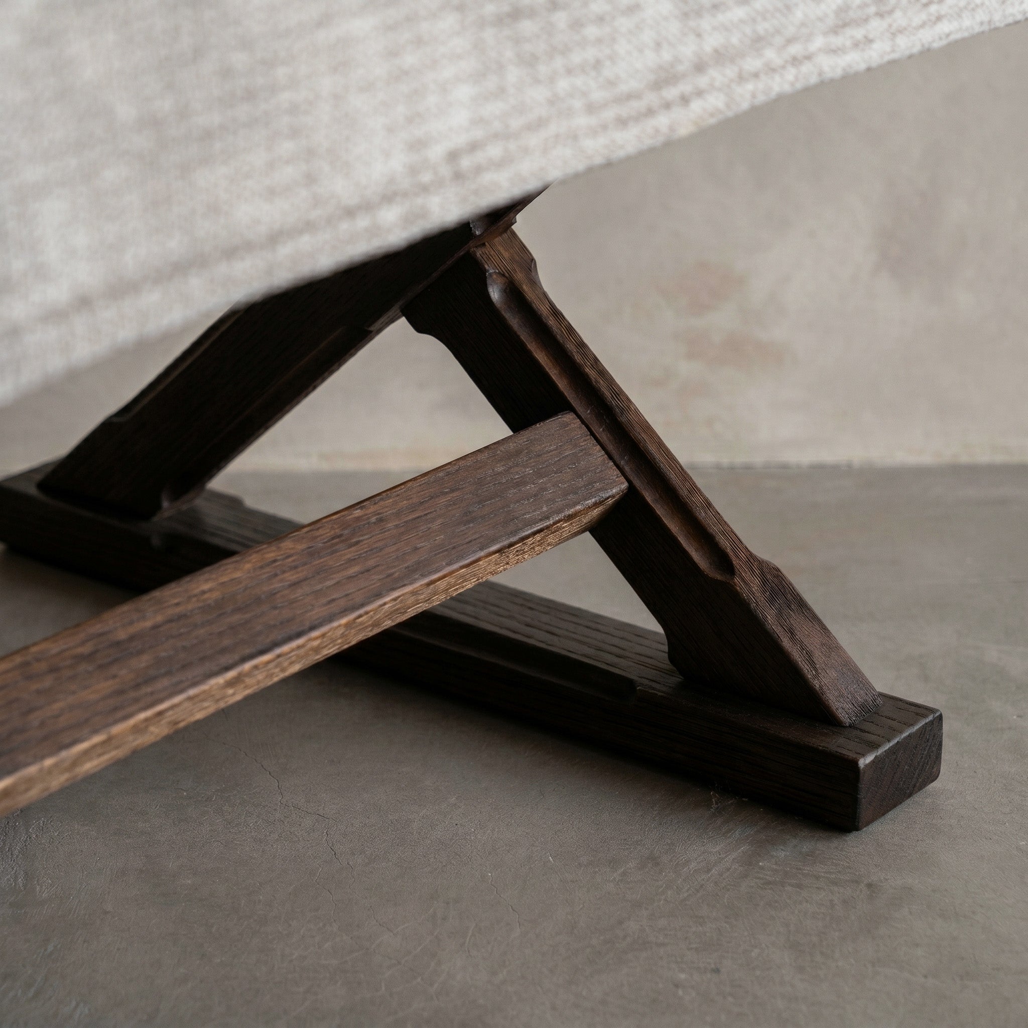 Ashford X-Base Classic Style Dining Chair