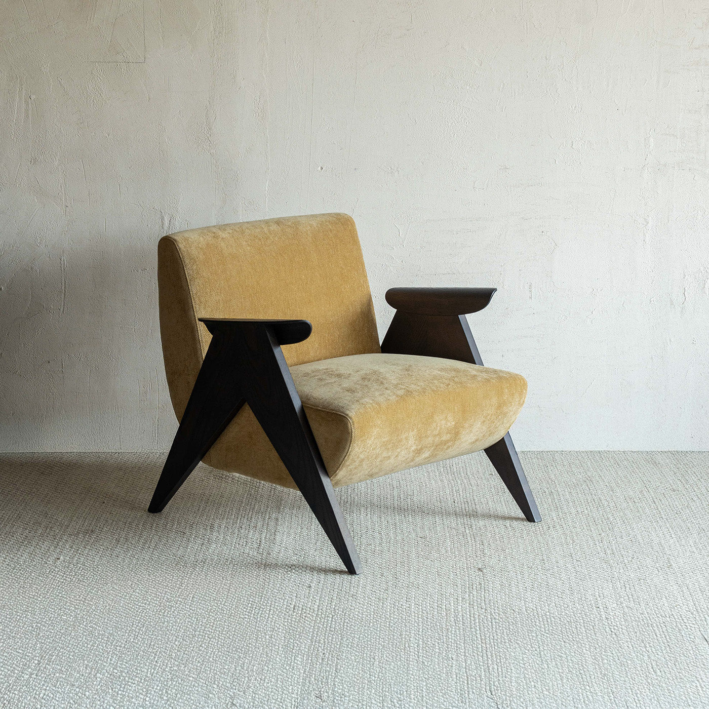 Elm Crest Retro Style Armchair With Ottoman