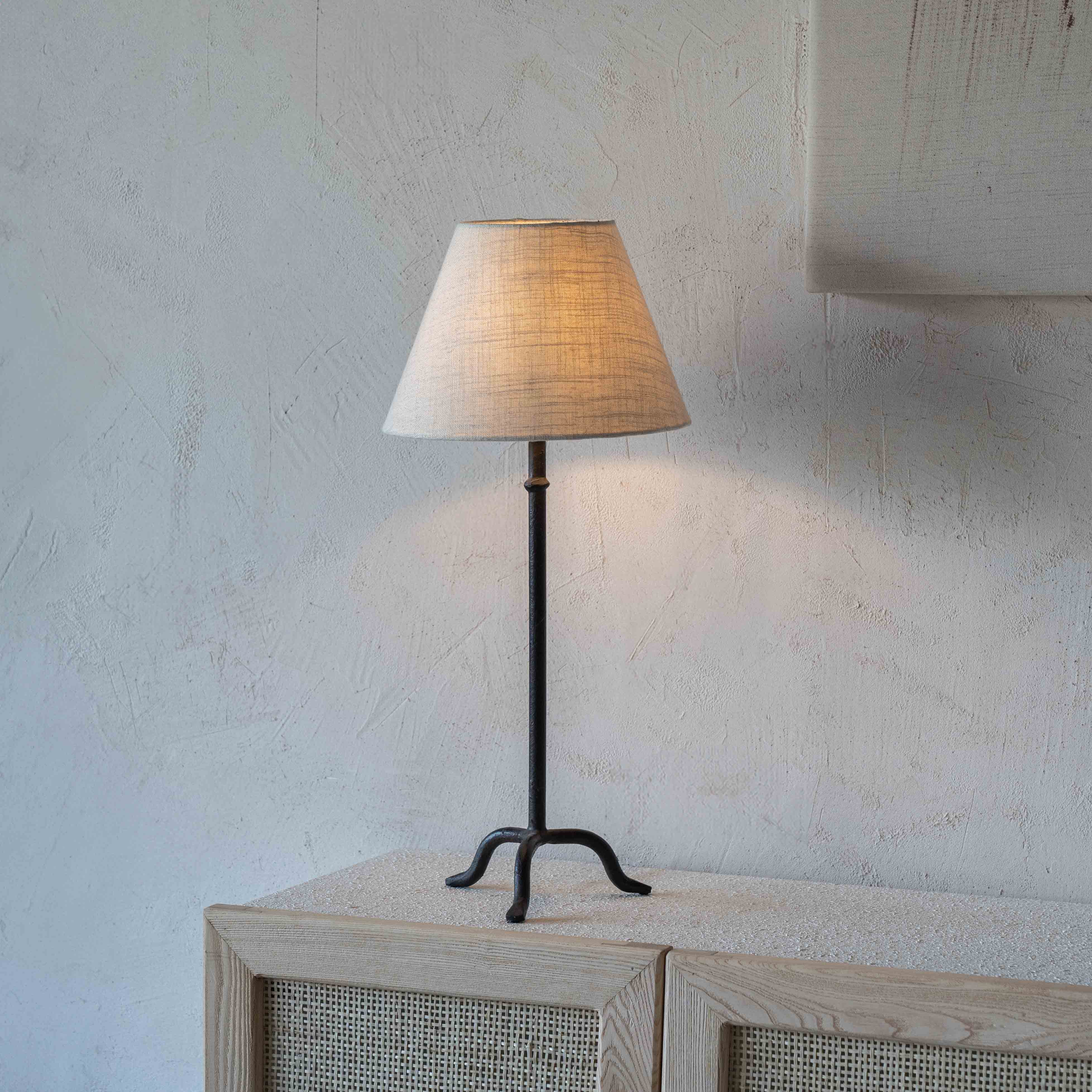 Empire Classic Steel Table Lamp With Shade - Table Lamp - WS Living - UAE Modern Home Furniture Stores in Dubai