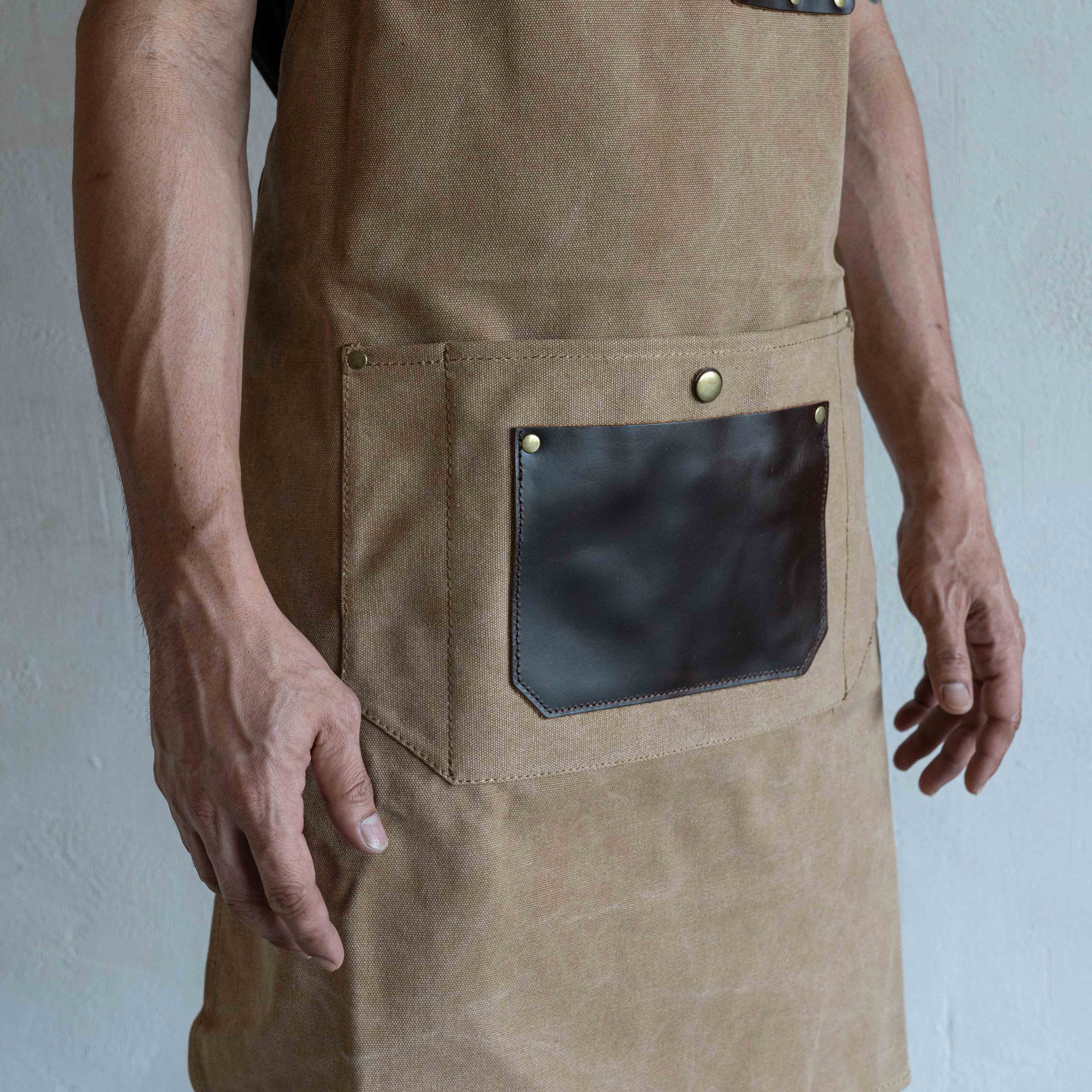 Genuine Leather Apron - Apron - WS Living - UAE Wood and steel Furnitures Stores in Dubai