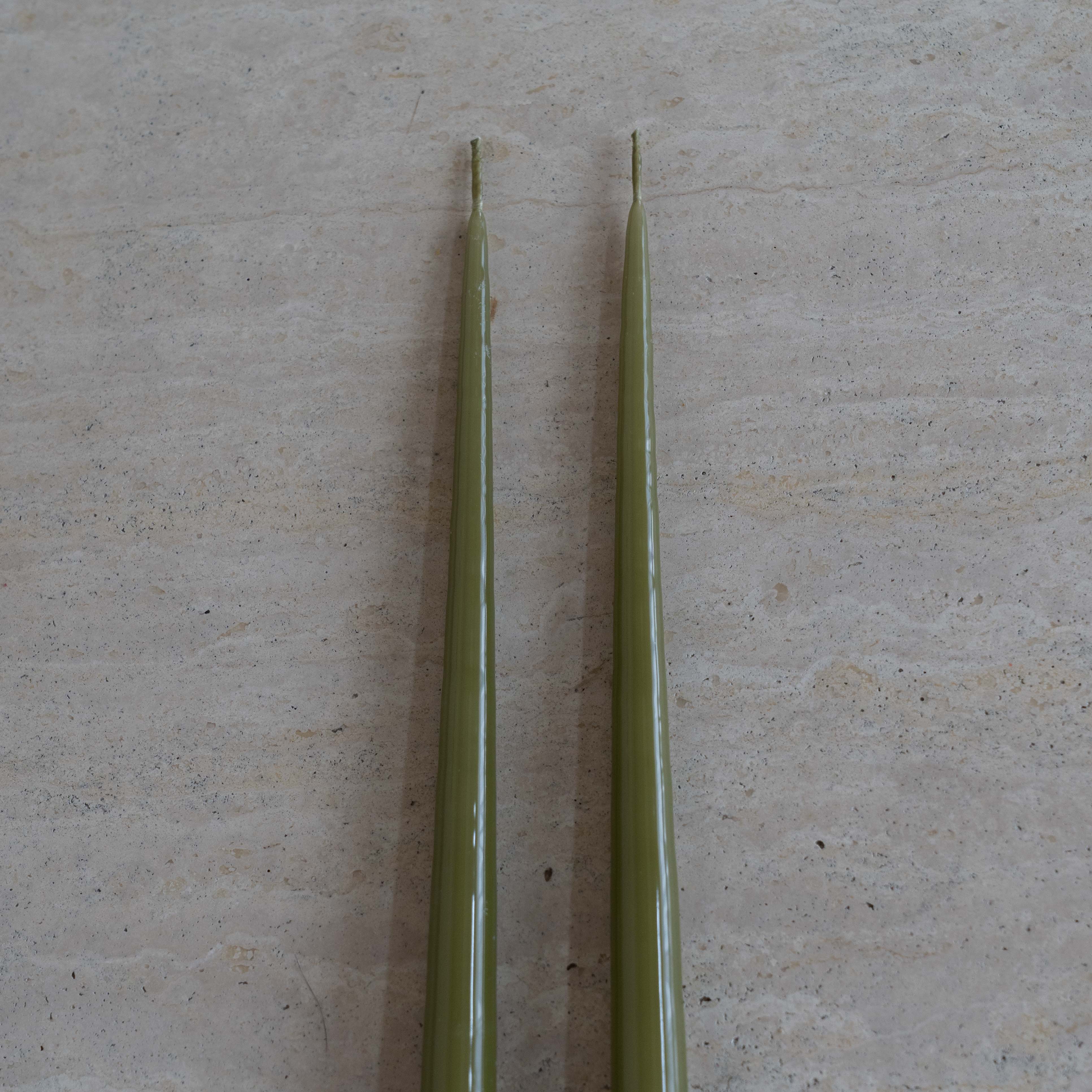 مجموعة شموع زينيا النحاسية البنية غير المعطرة (4 قطع) 