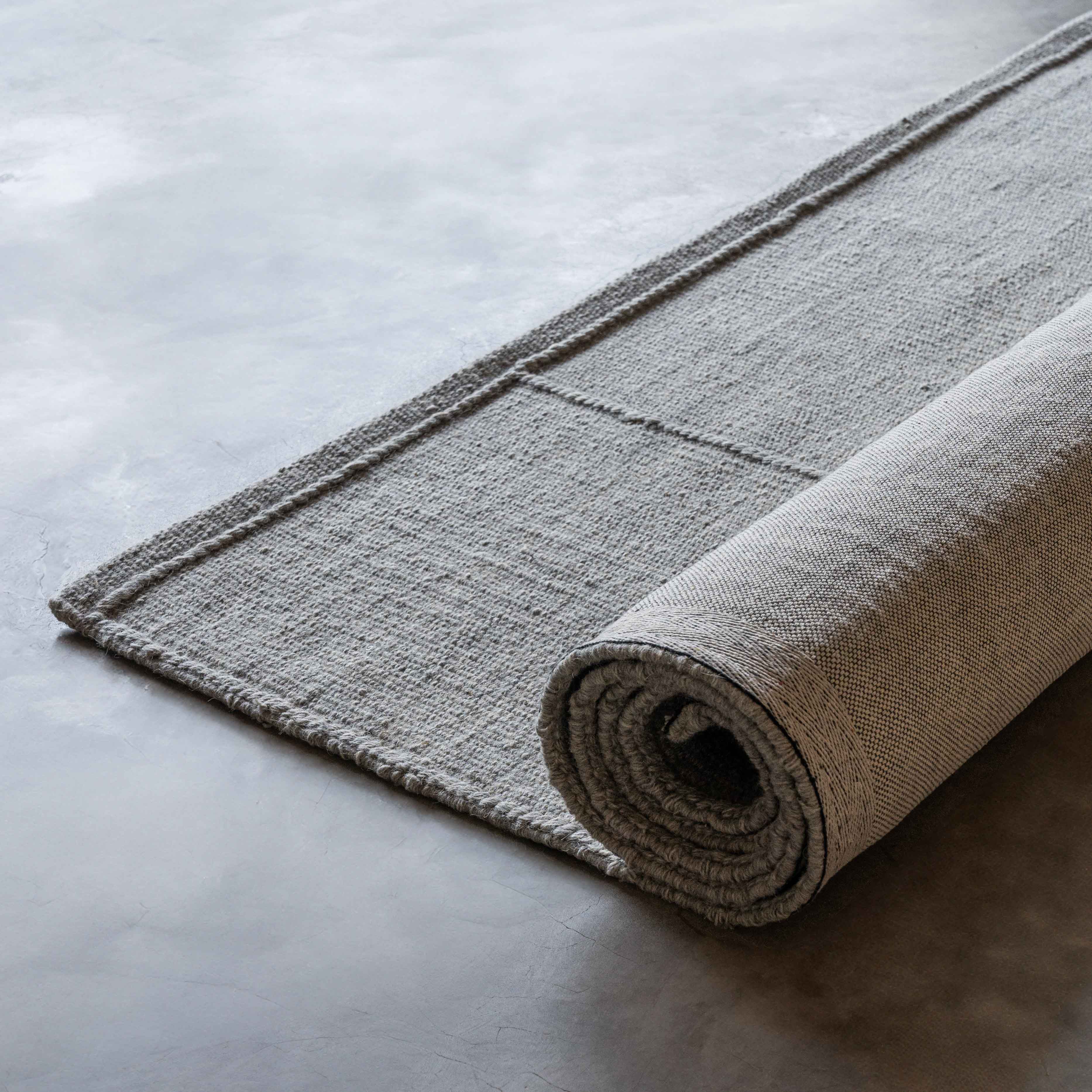 Harbour View Handcrafted Grey Wool Rug