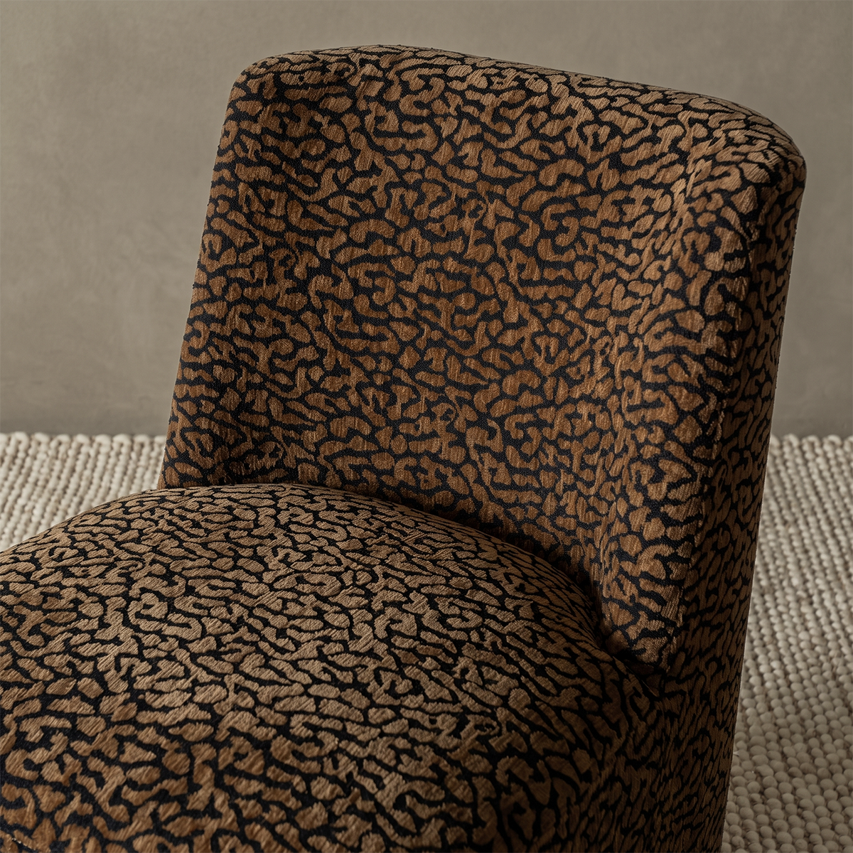 Rossetti Pattern Accent Chair with Wheels
