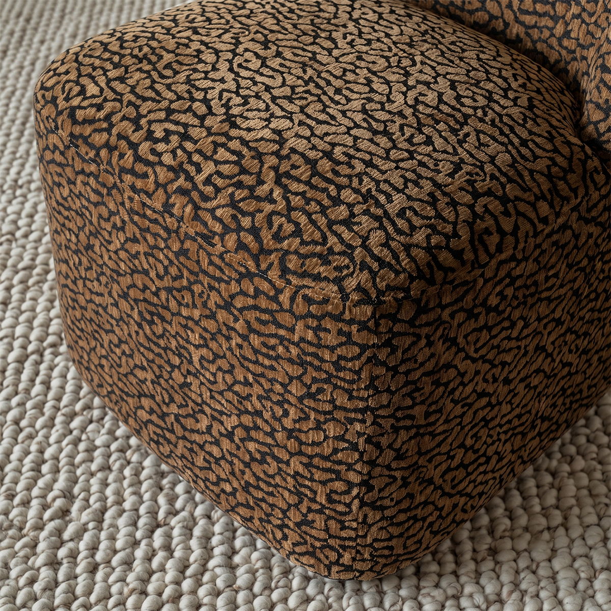 Rossetti Pattern Accent Chair with Wheels