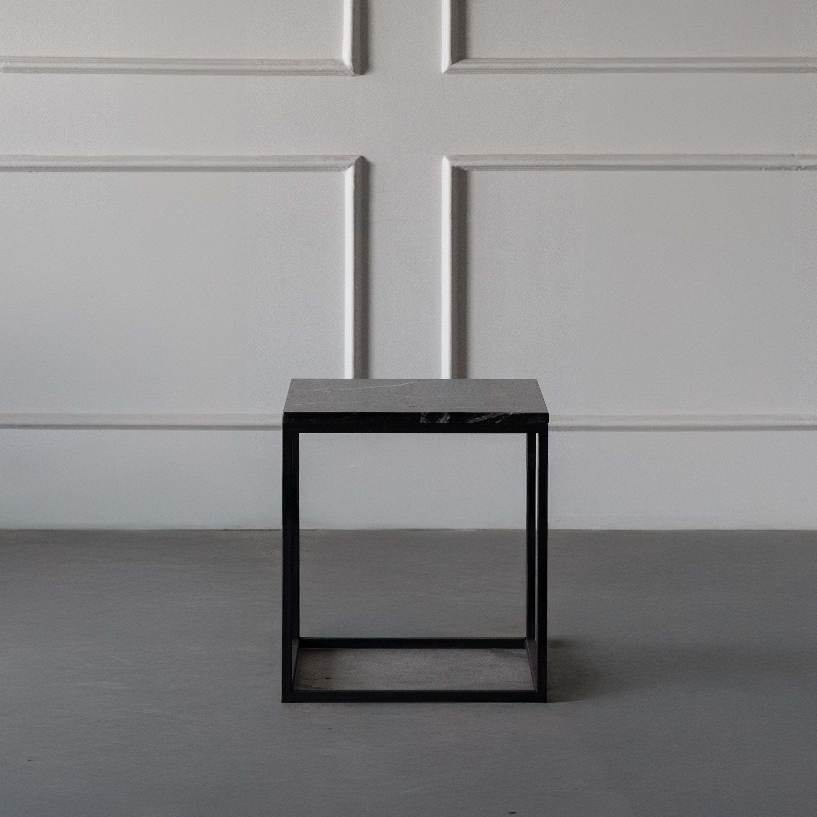 Marquina Flow Marble Side Table