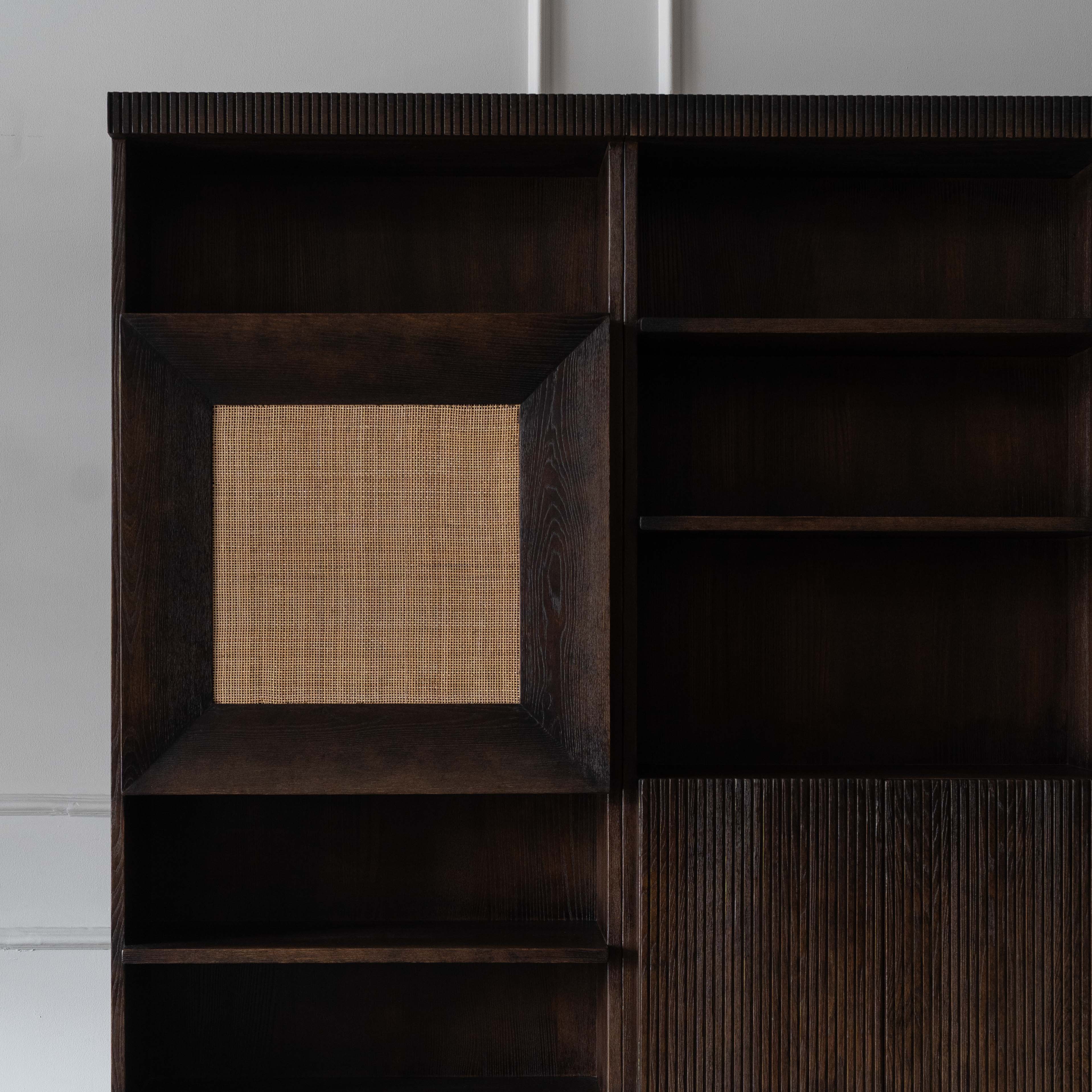 رف كتب كبير ووحدة تخزين رفوف واسعة من جيت 