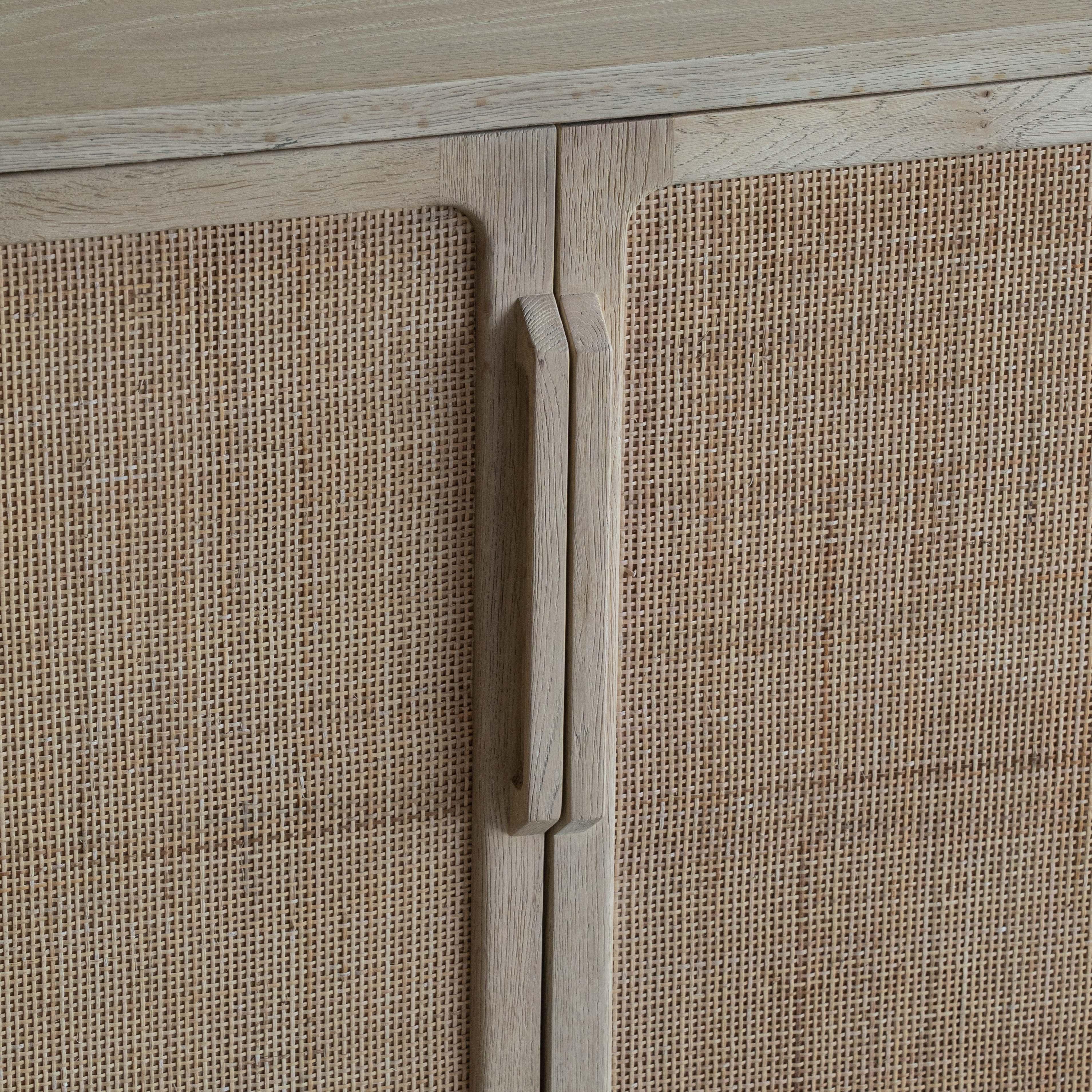 وحدة تلفزيون من خشب الدردار بتصميم عتيق على شكل عرش - كبيرة 