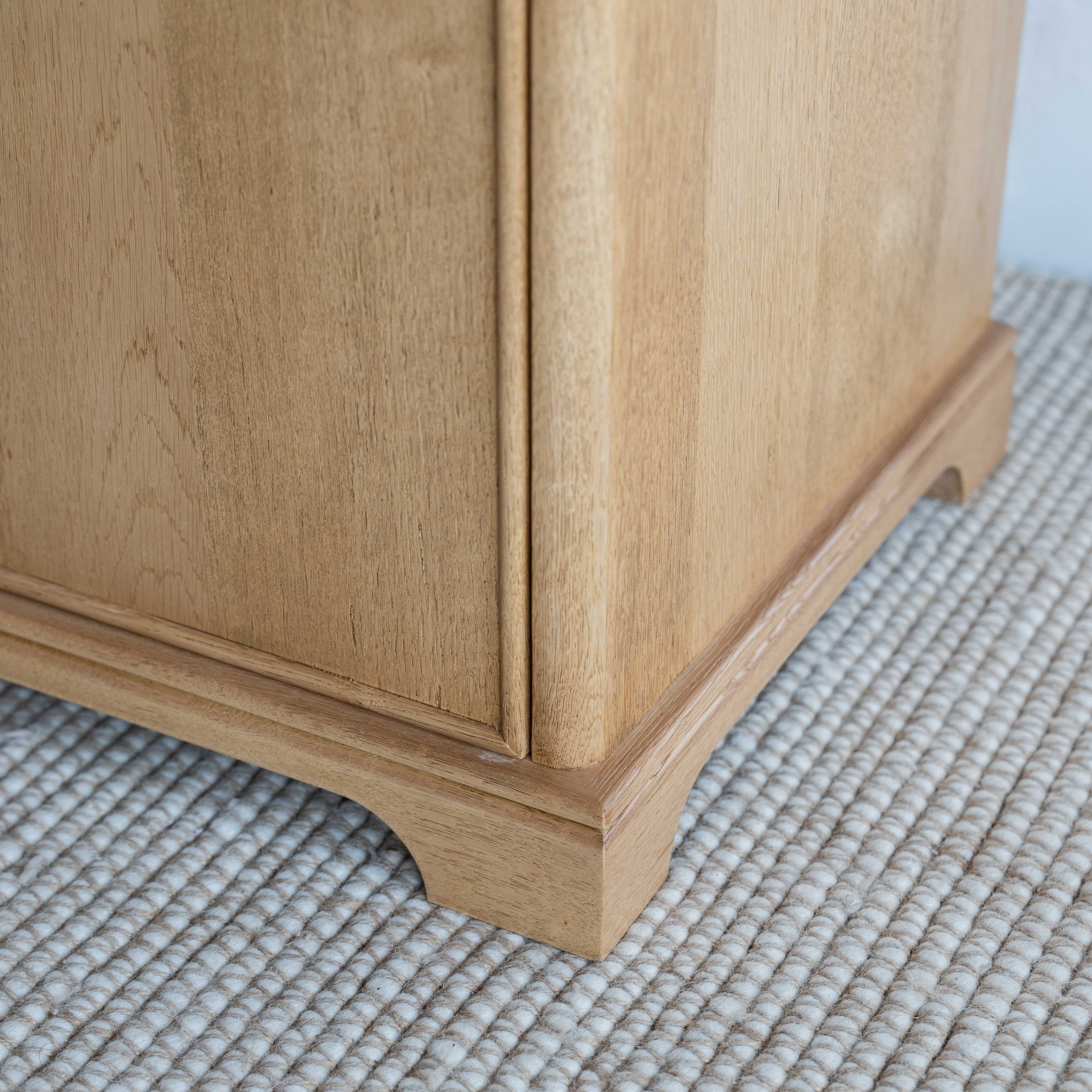 خزانة جانبية عصرية من الخشب الصلب من جيسا | خزانة تخزين 