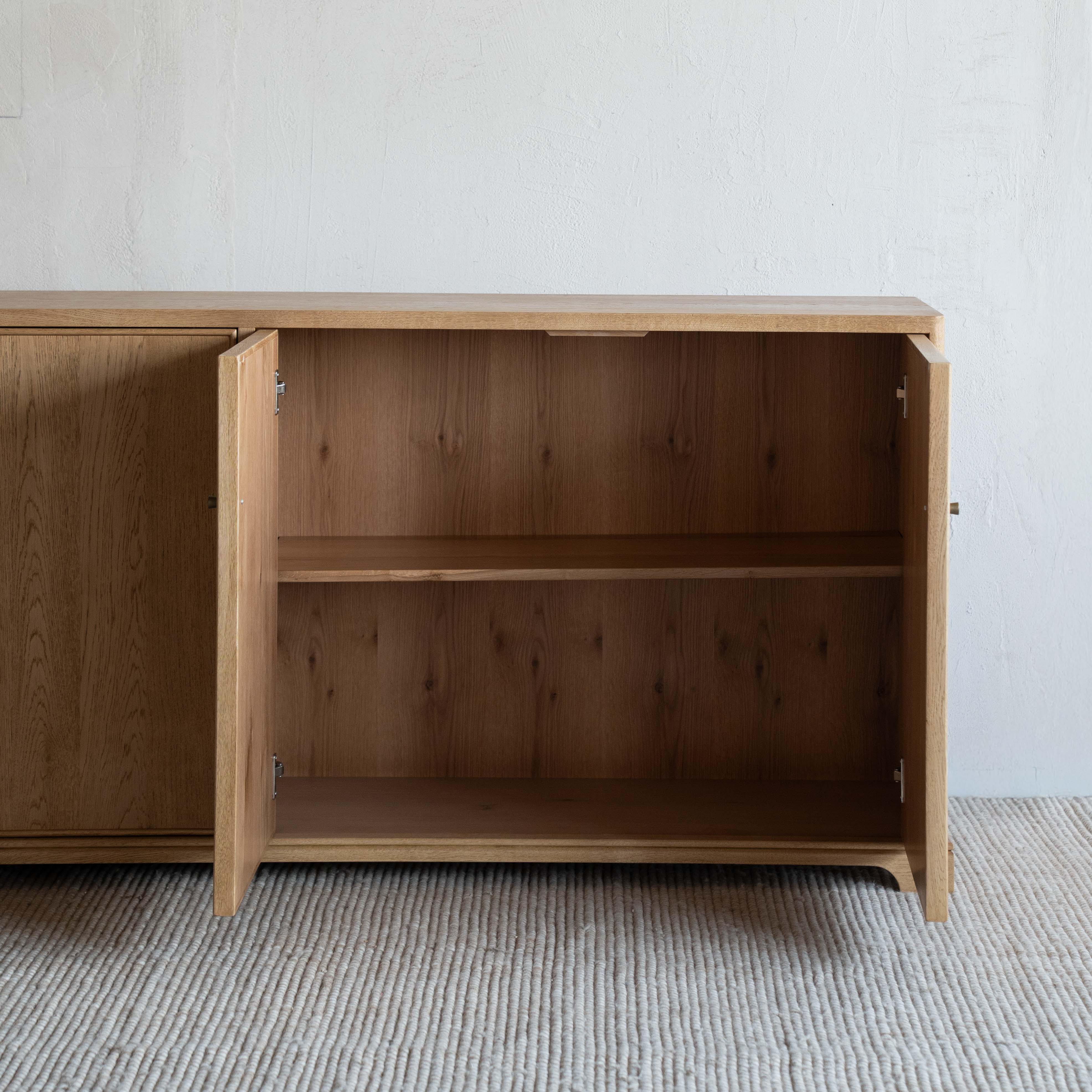 خزانة جانبية عصرية من الخشب الصلب من جيسا | خزانة تخزين 