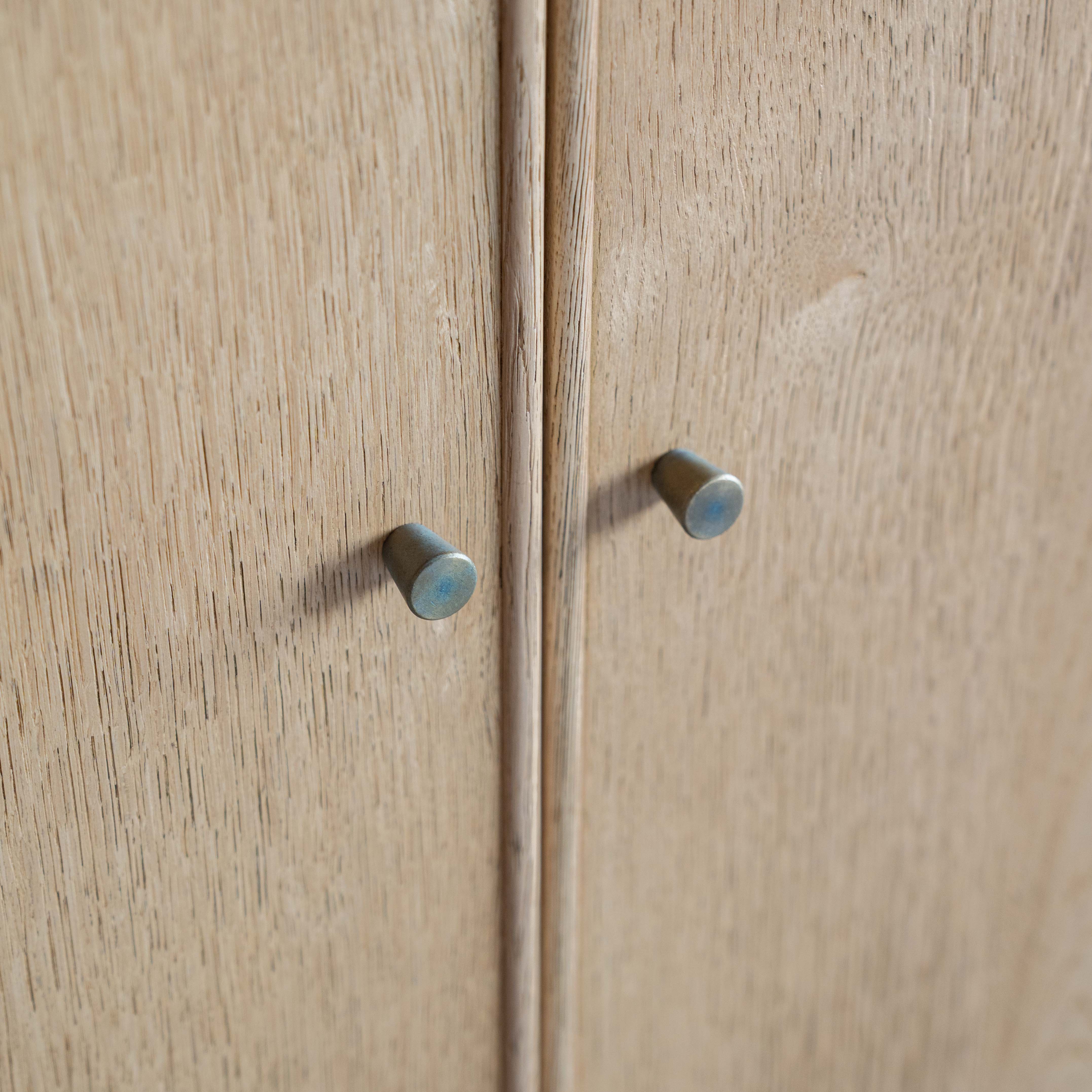 خزانة جانبية عصرية من الخشب الصلب من جيسا | خزانة تخزين 