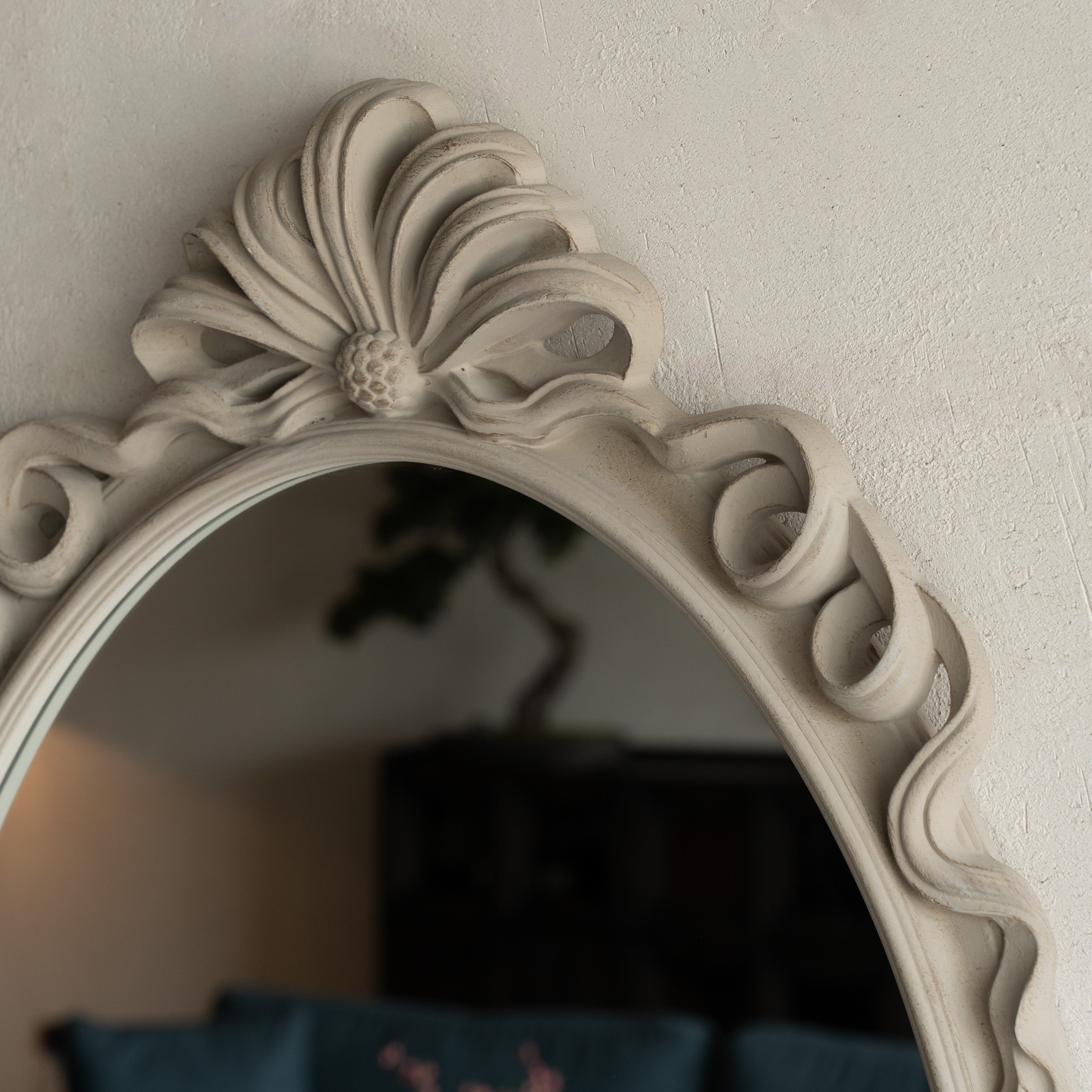 Mia Antique Oval Shape - Wall Mirror