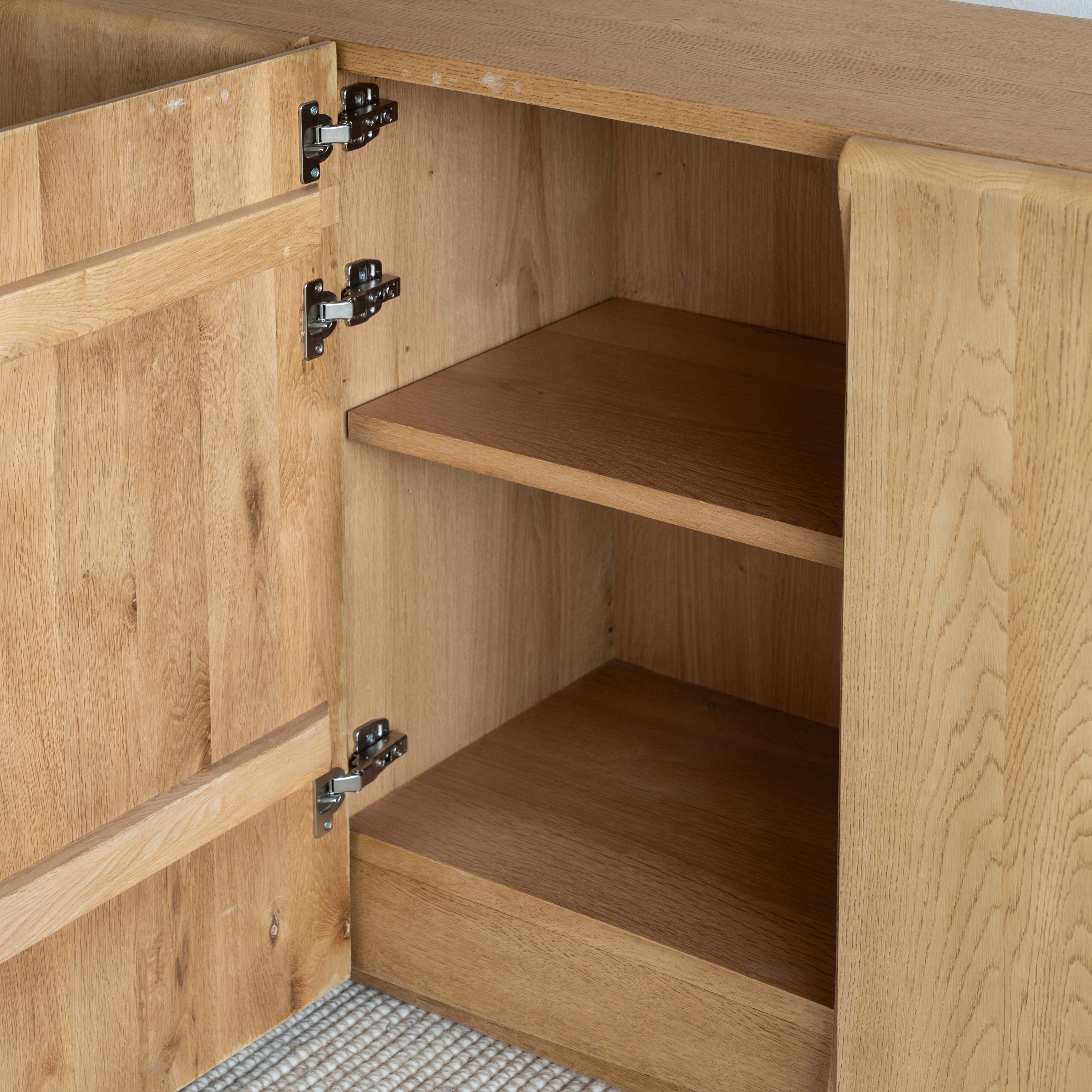 وحدة تلفزيون من خشب الدردار بتصميم عتيق على شكل عرش - كبيرة 