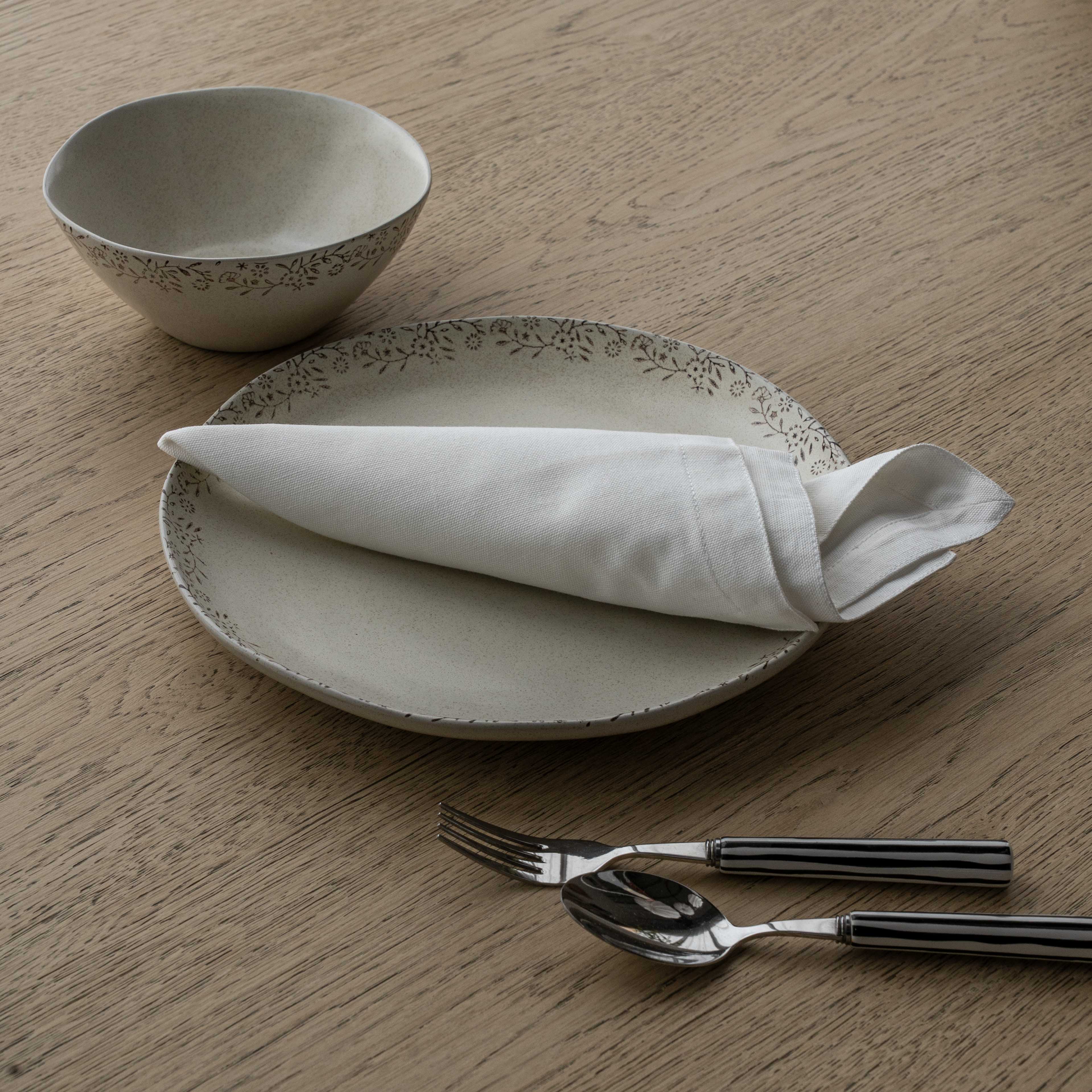 WS - White Linen Set Of 2 Table Napkin