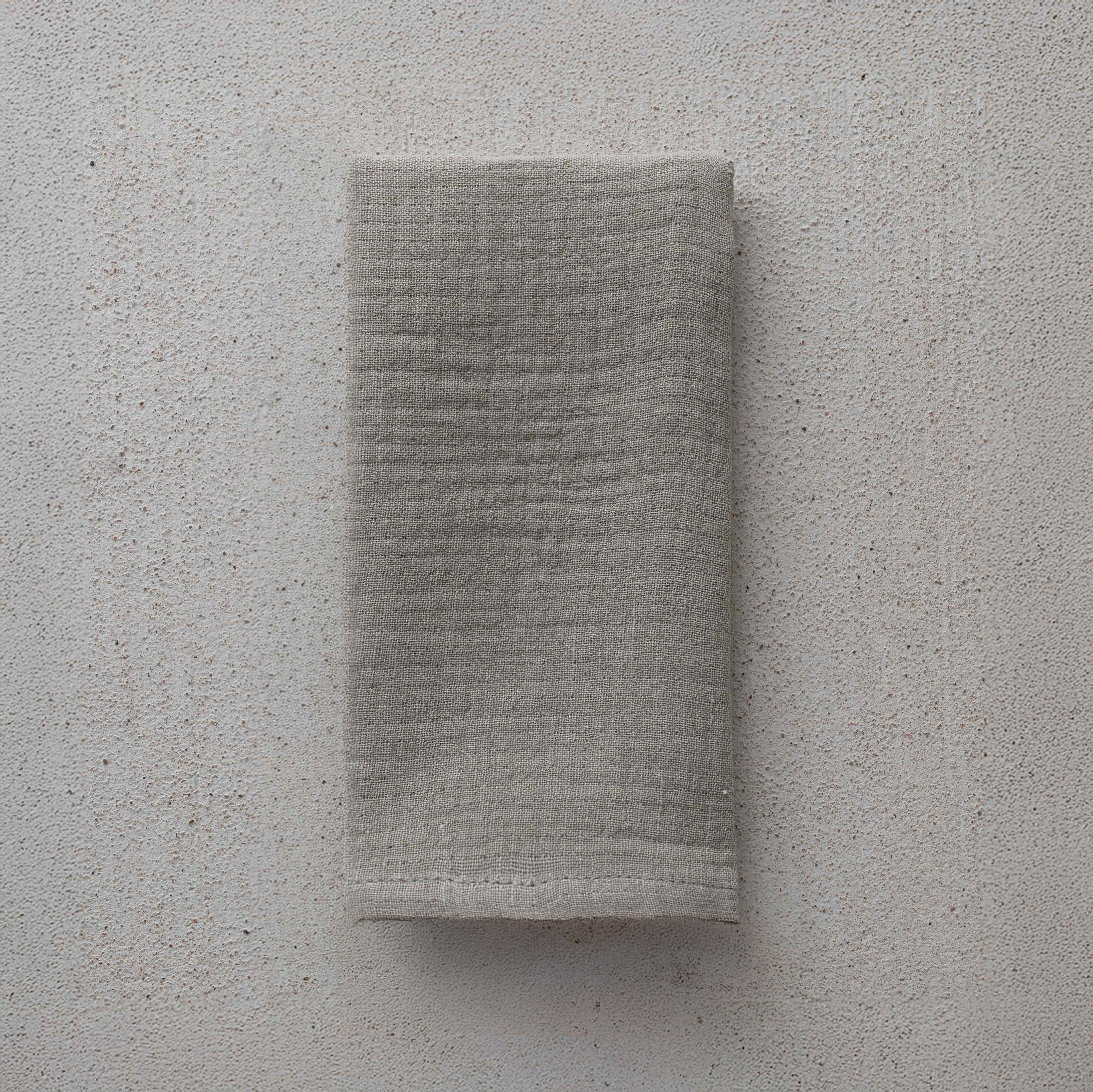 مجموعة مناديل طاولة منقوشة مكونة من قطعتين - رمادي