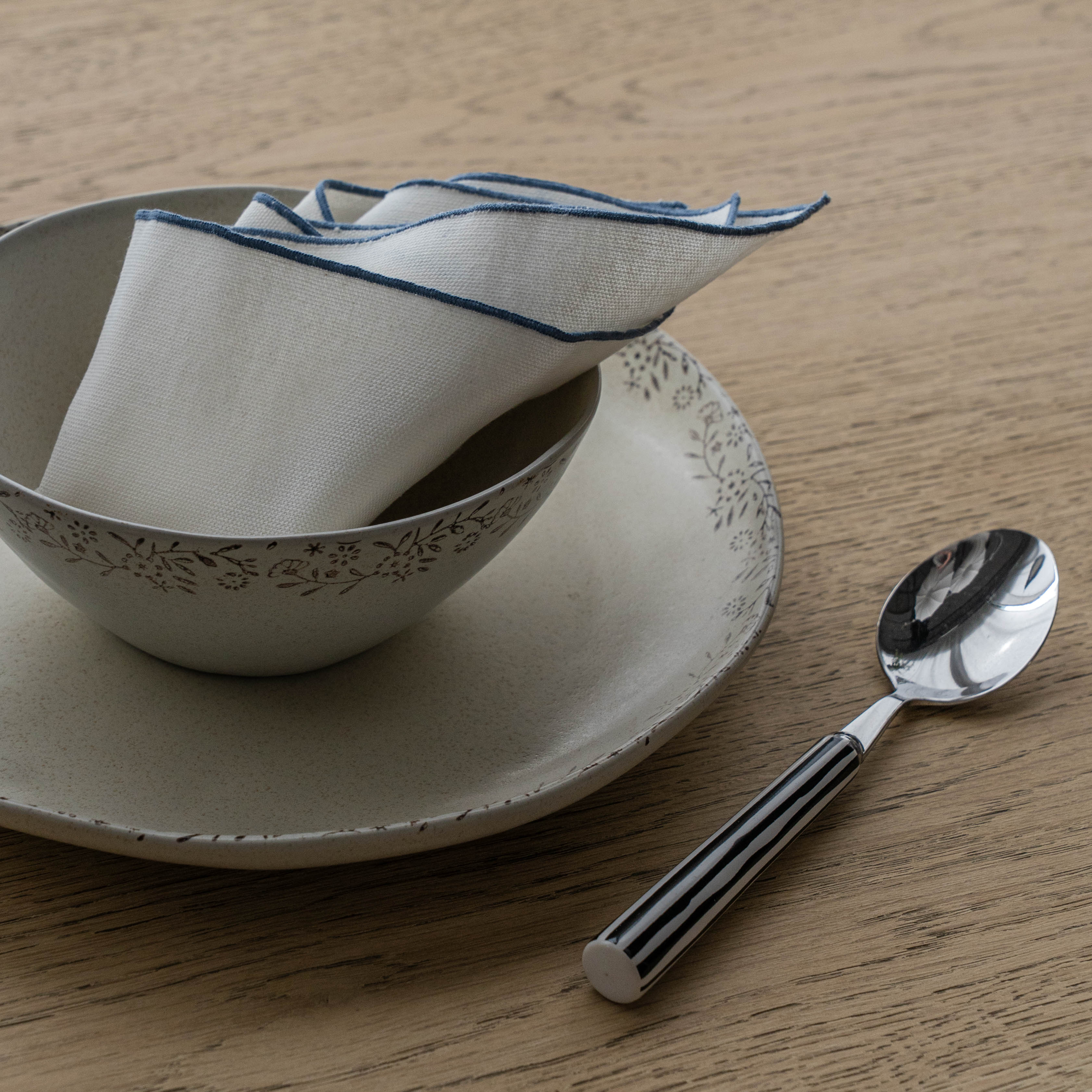 WS - Linen Set Of 2 Table Napkin - White/Blue