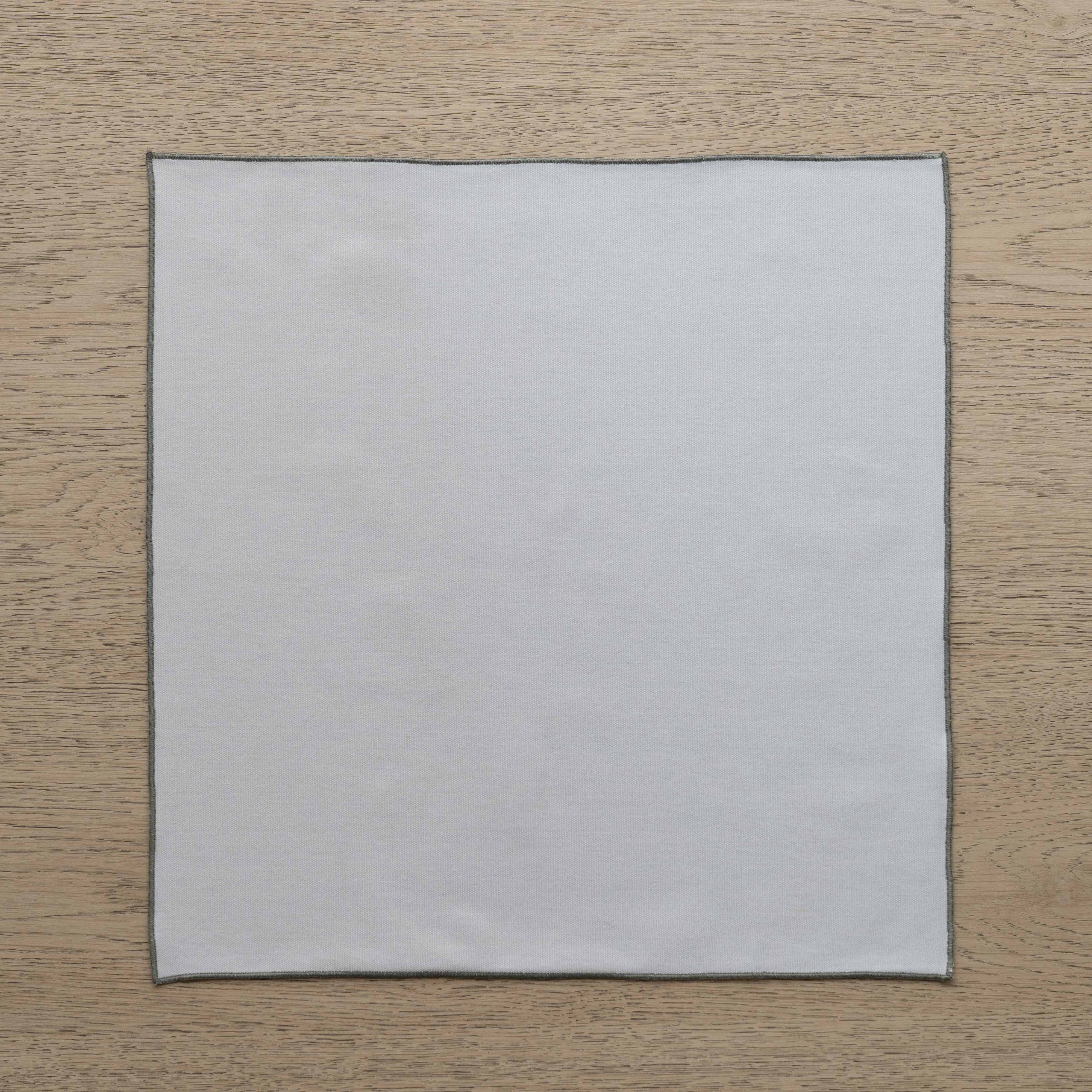 WS - طقم مناديل طاولة من الكتان مكون من قطعتين - أبيض/أخضر