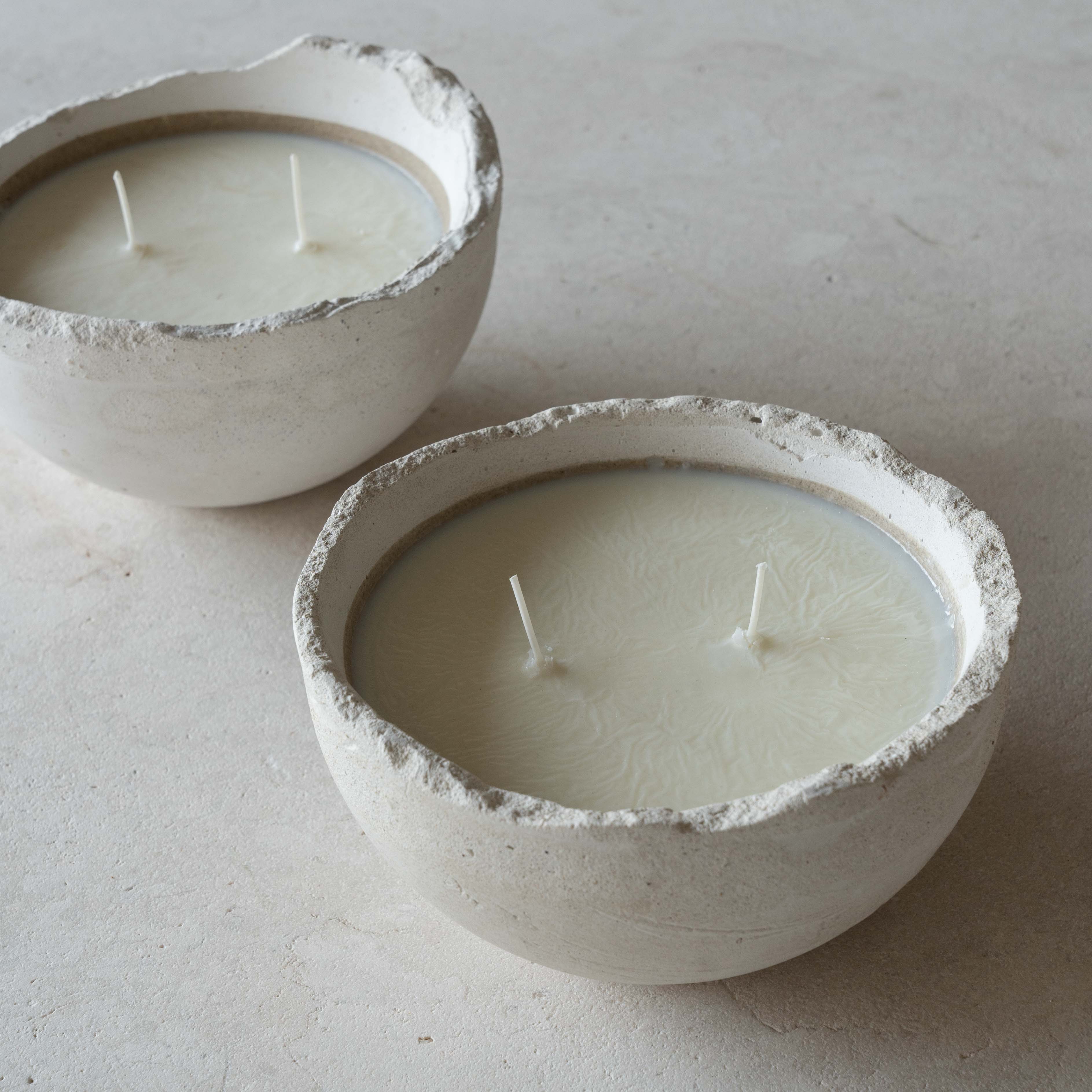 Amber Luxe Handcrafted Cement & Soya Wax Round Loaf Bowl Candle