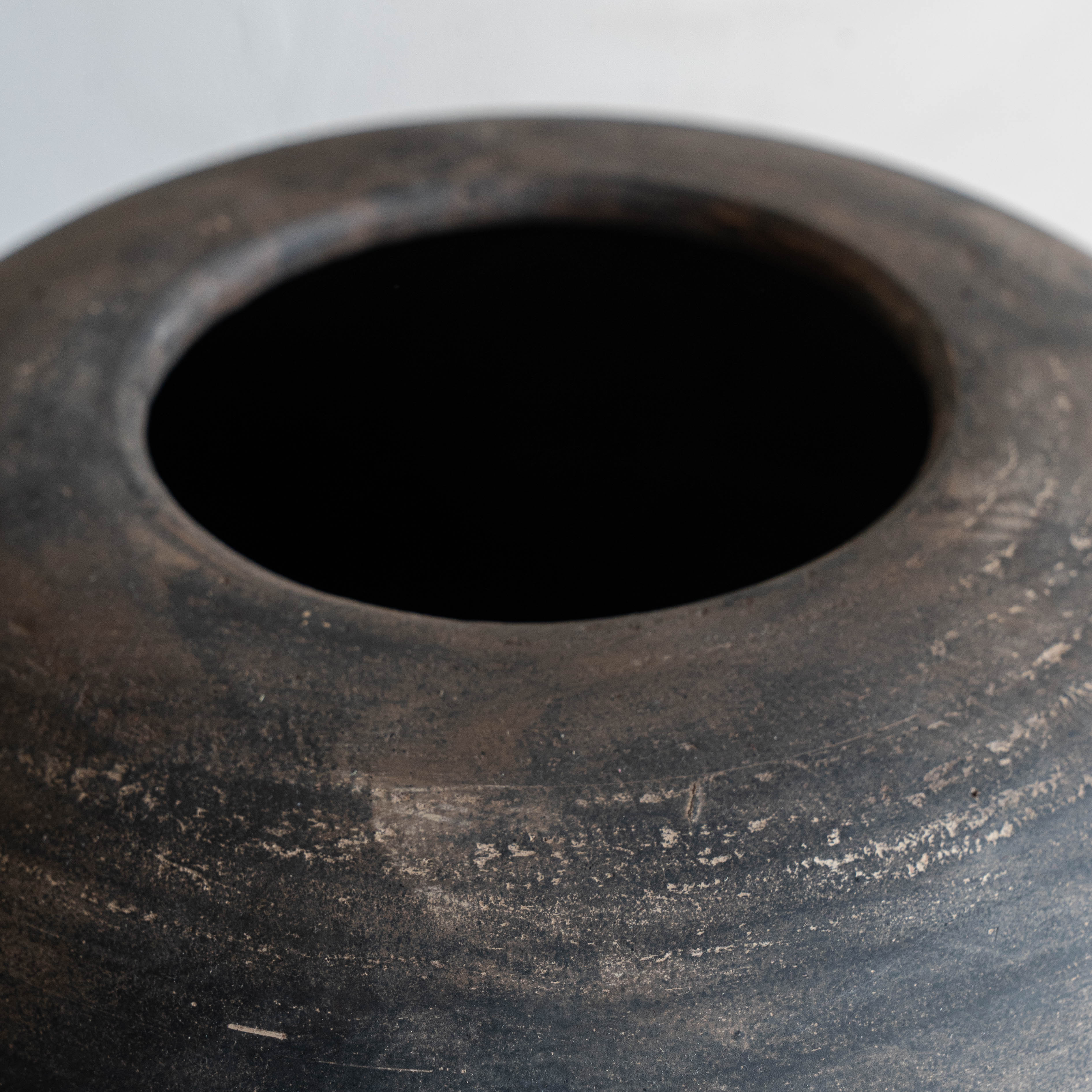 Western Asiatic Amphora Terracotta Vessel Pot | Vase