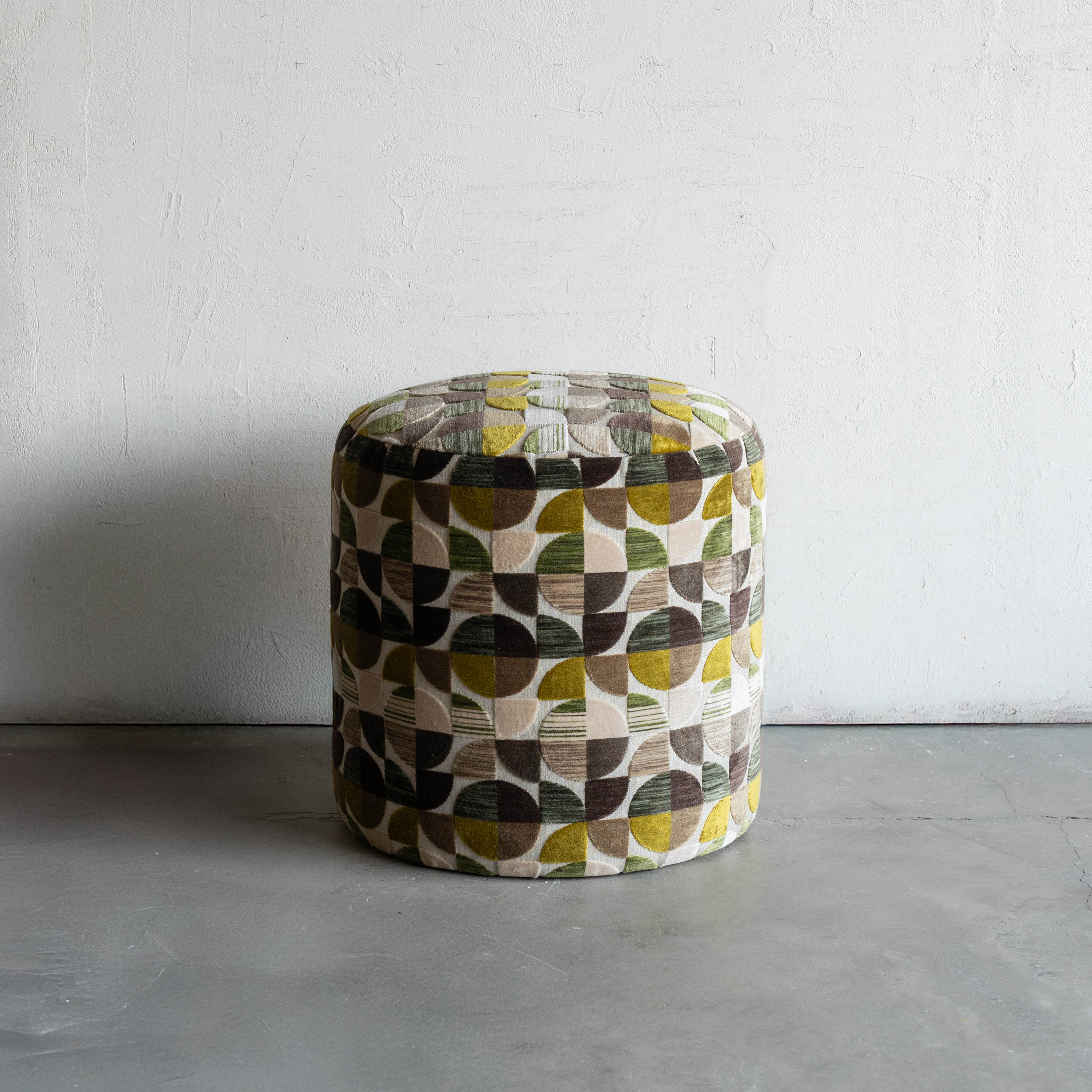 Numa Round Pouf - Multi