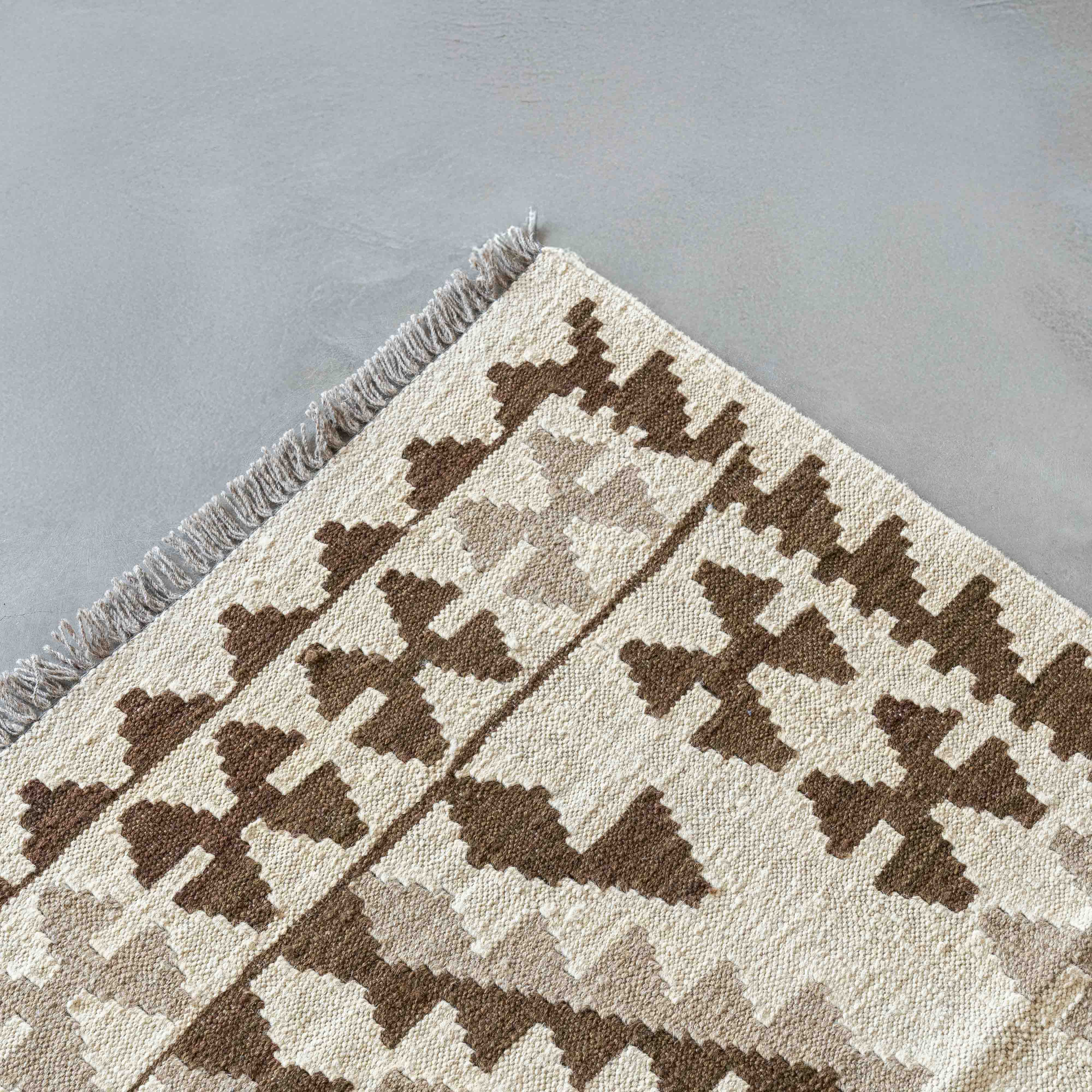 Agadir Handcrafted Classic Vintage Wool Kilim Beige Rug