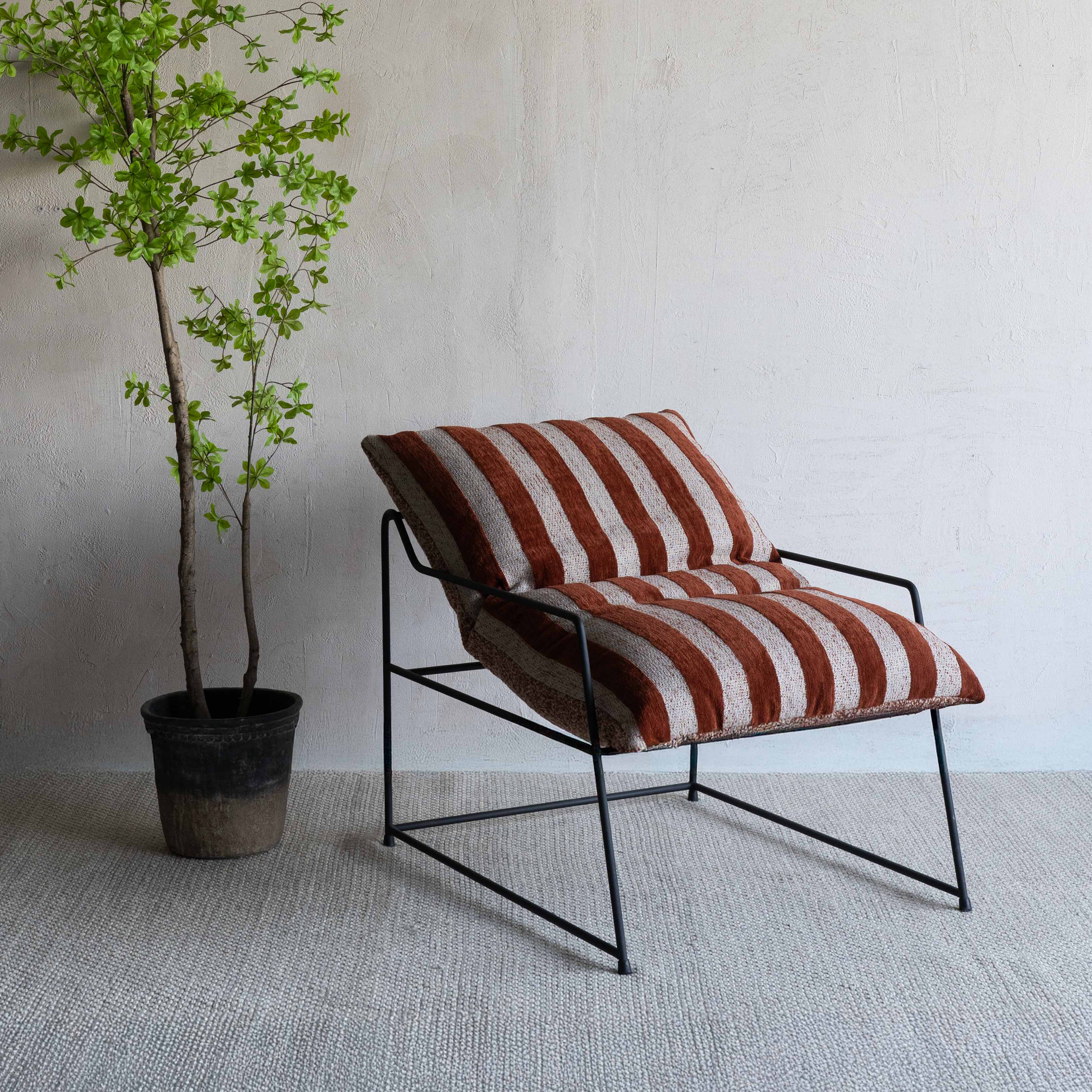 Novato Comfortable Relax Lounge Chair - Brown Strip