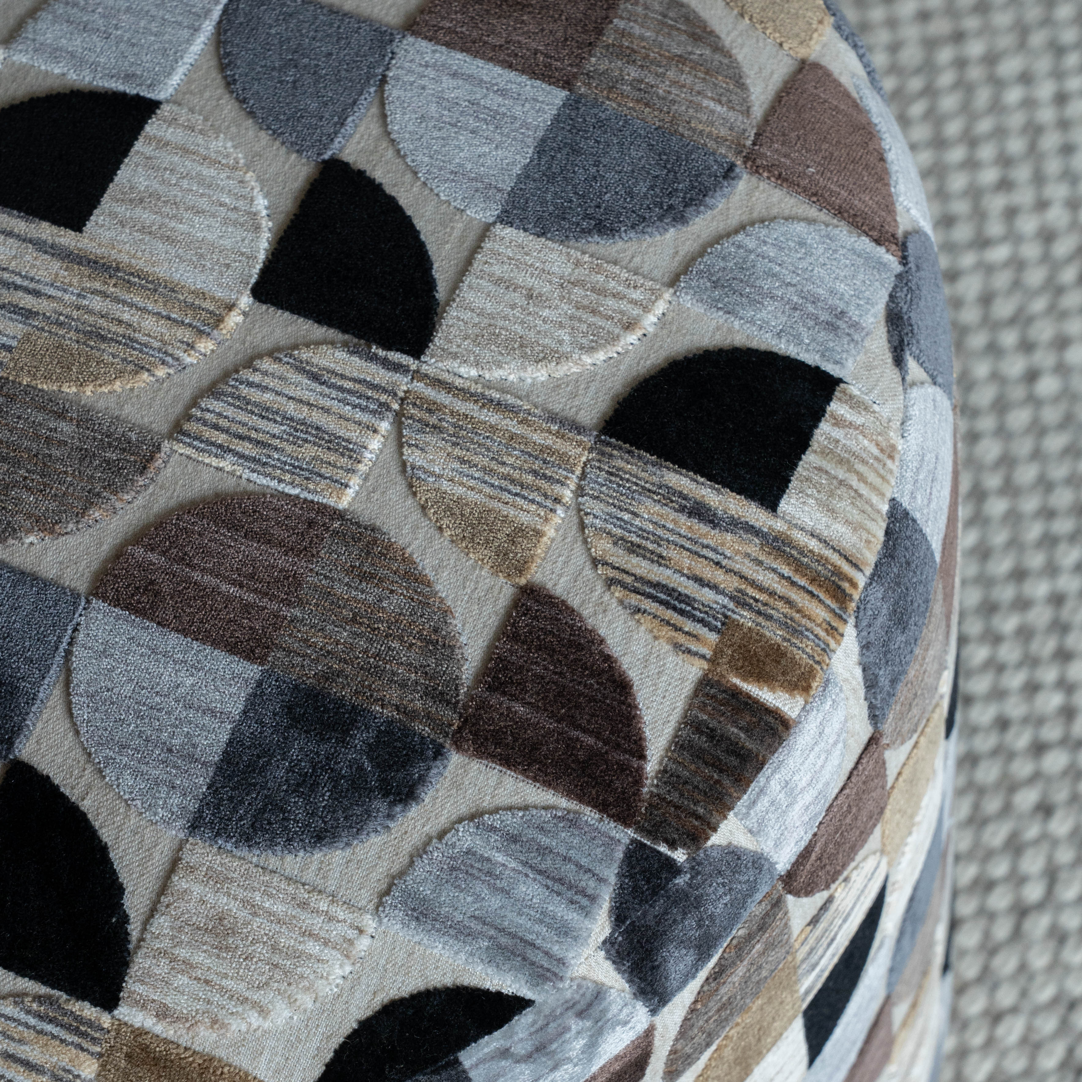 Numa Round Pouf - Multi Grey