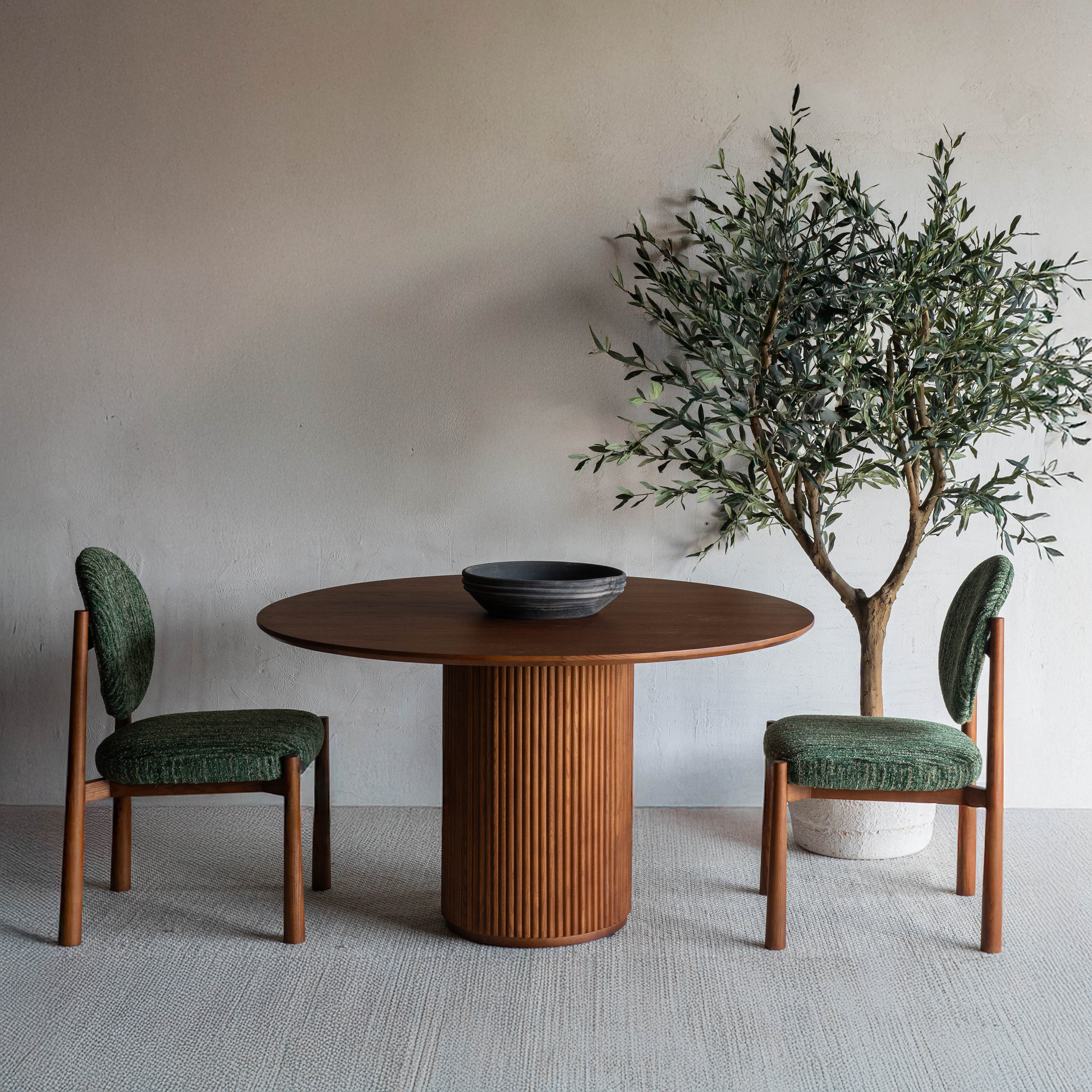 Oslo Solid Ash Wood Round Dining Table