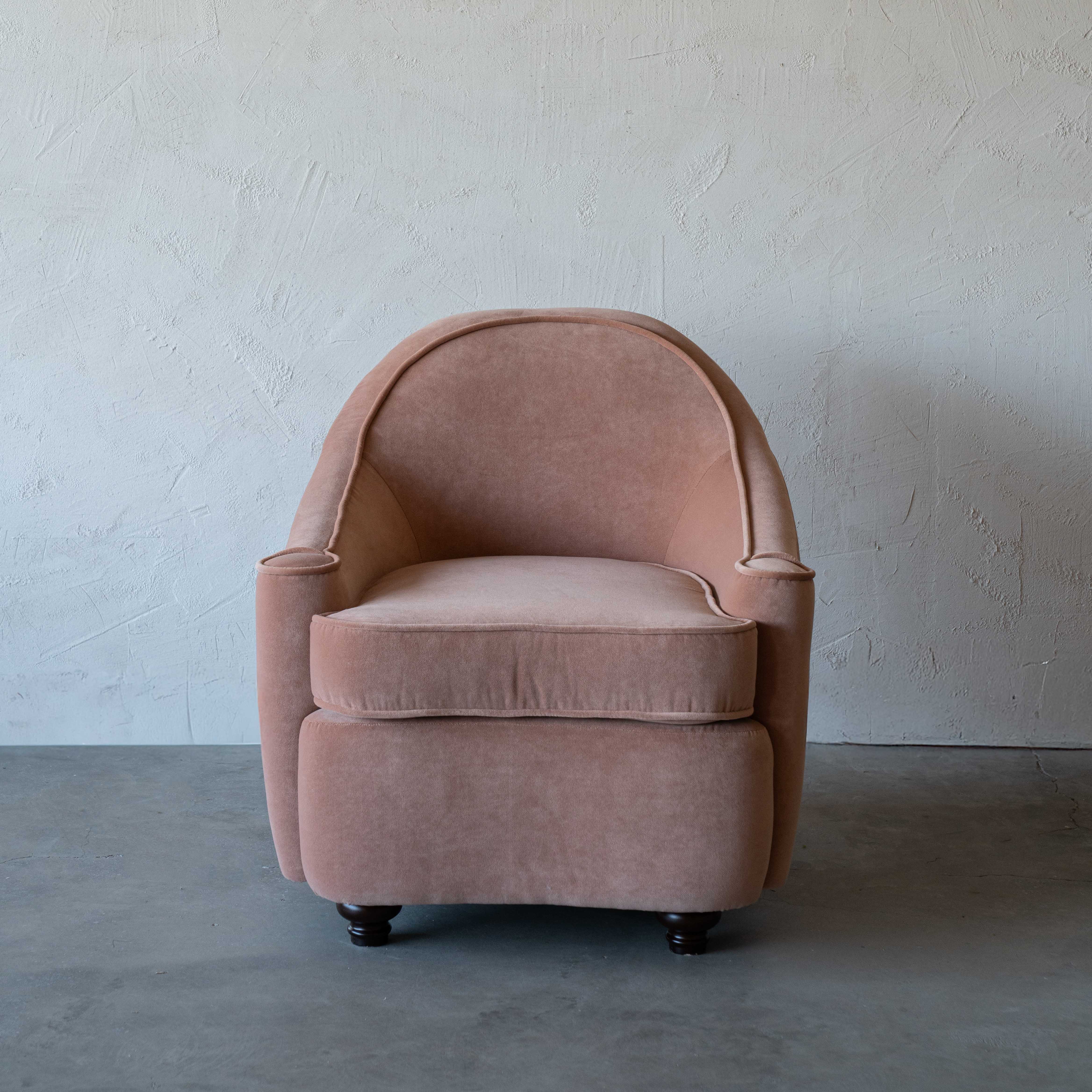 Royale Cozy Modern Lounge Chair - PEACH