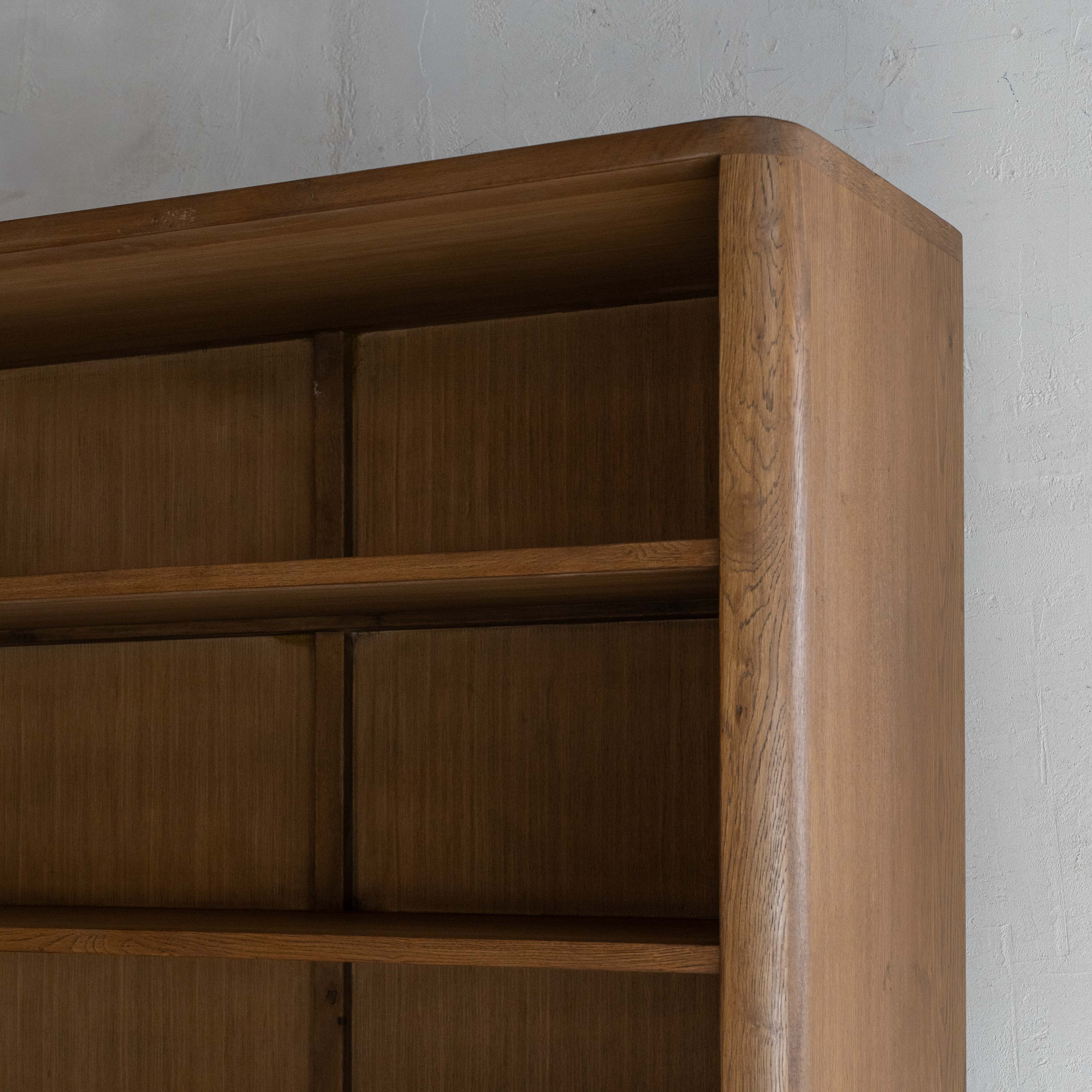 Ruvic Vintage Style Display Shelf And Cabinet