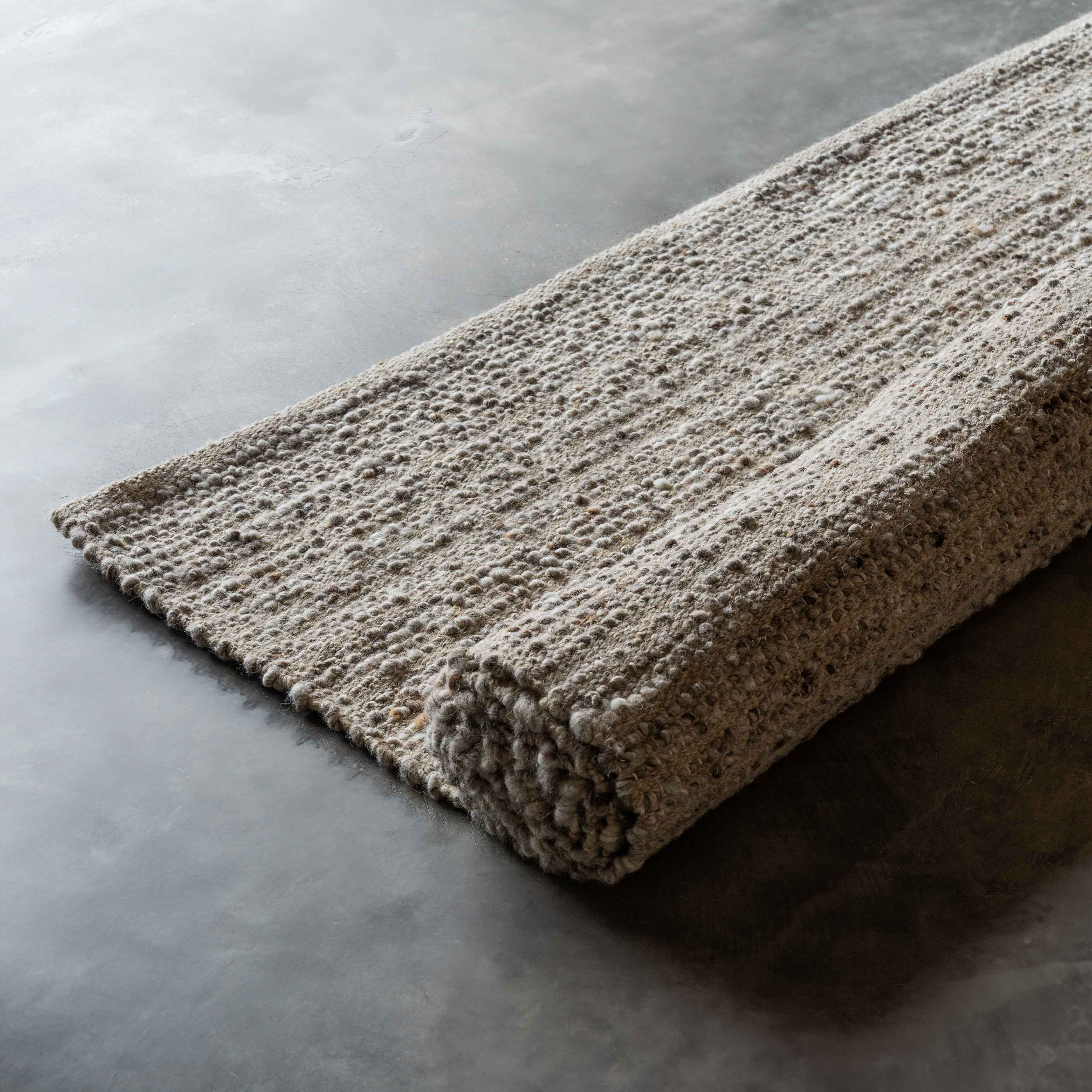 Singham Handcrafted Beige and Grey Wool Rug