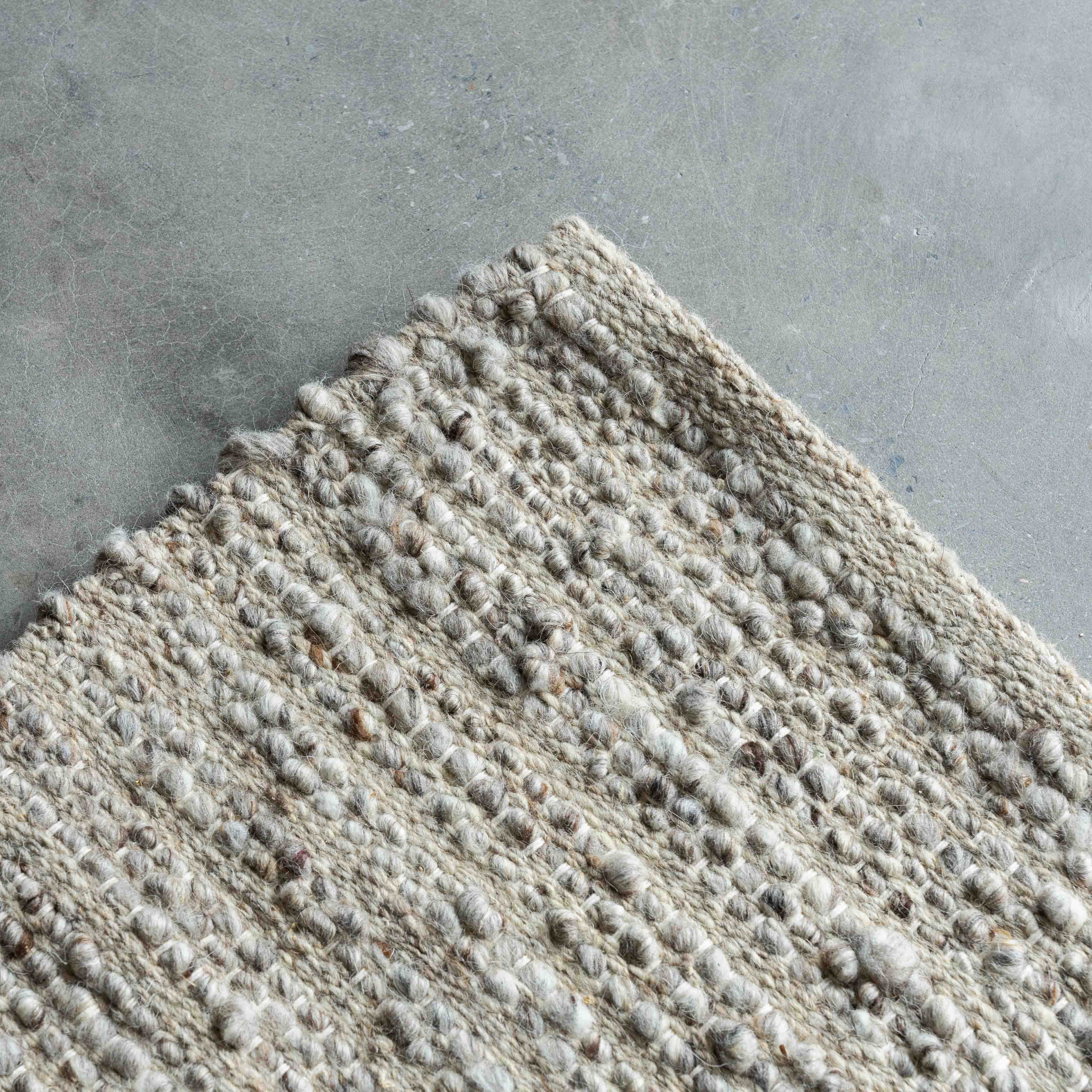 Singham Handcrafted Beige and Grey Wool Rug - Rugs - WS Living - UAE Modern Home Furniture Stores in Dubai