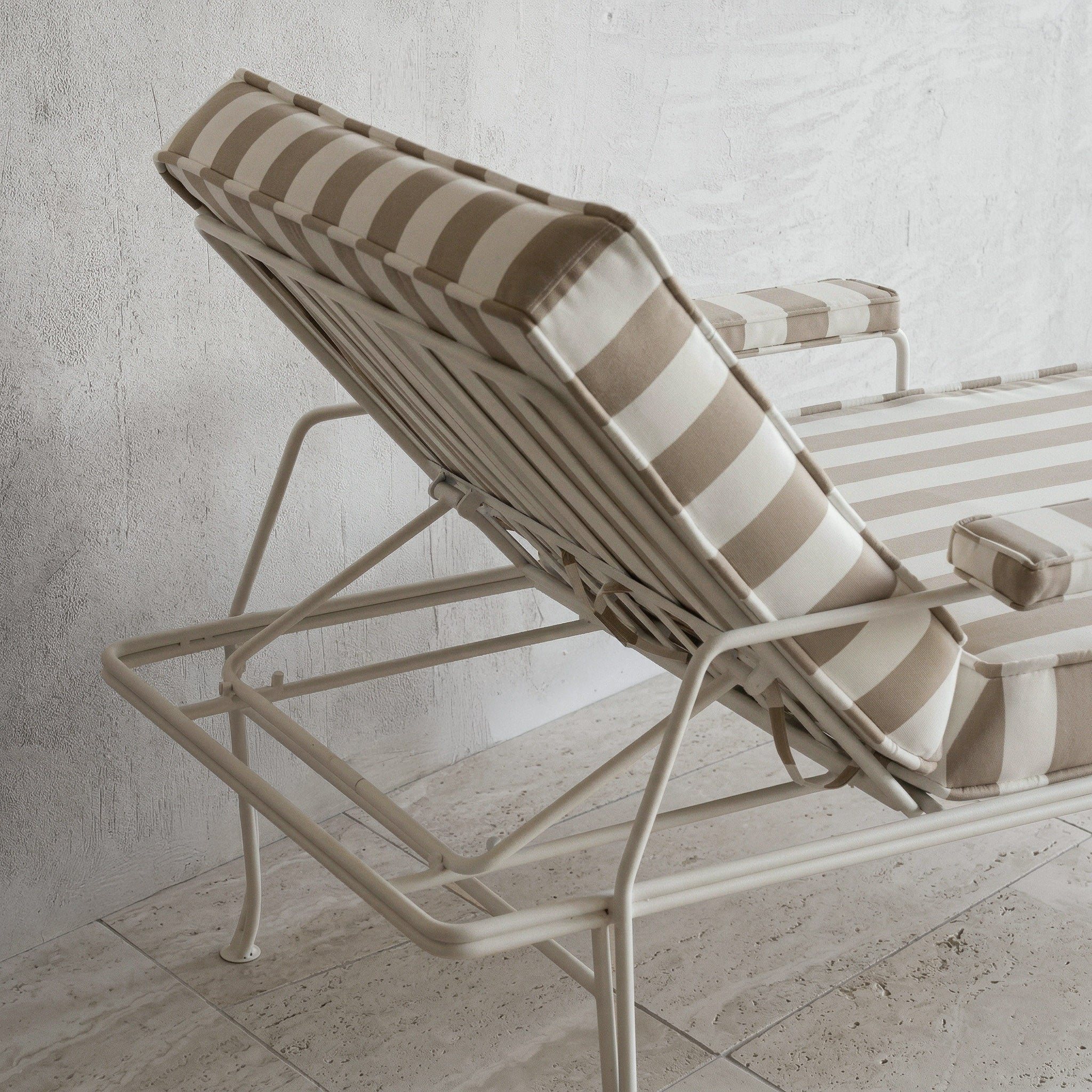 Brooks Stripe Modern Outdoor Sun Lounger Chaise - BEIGE