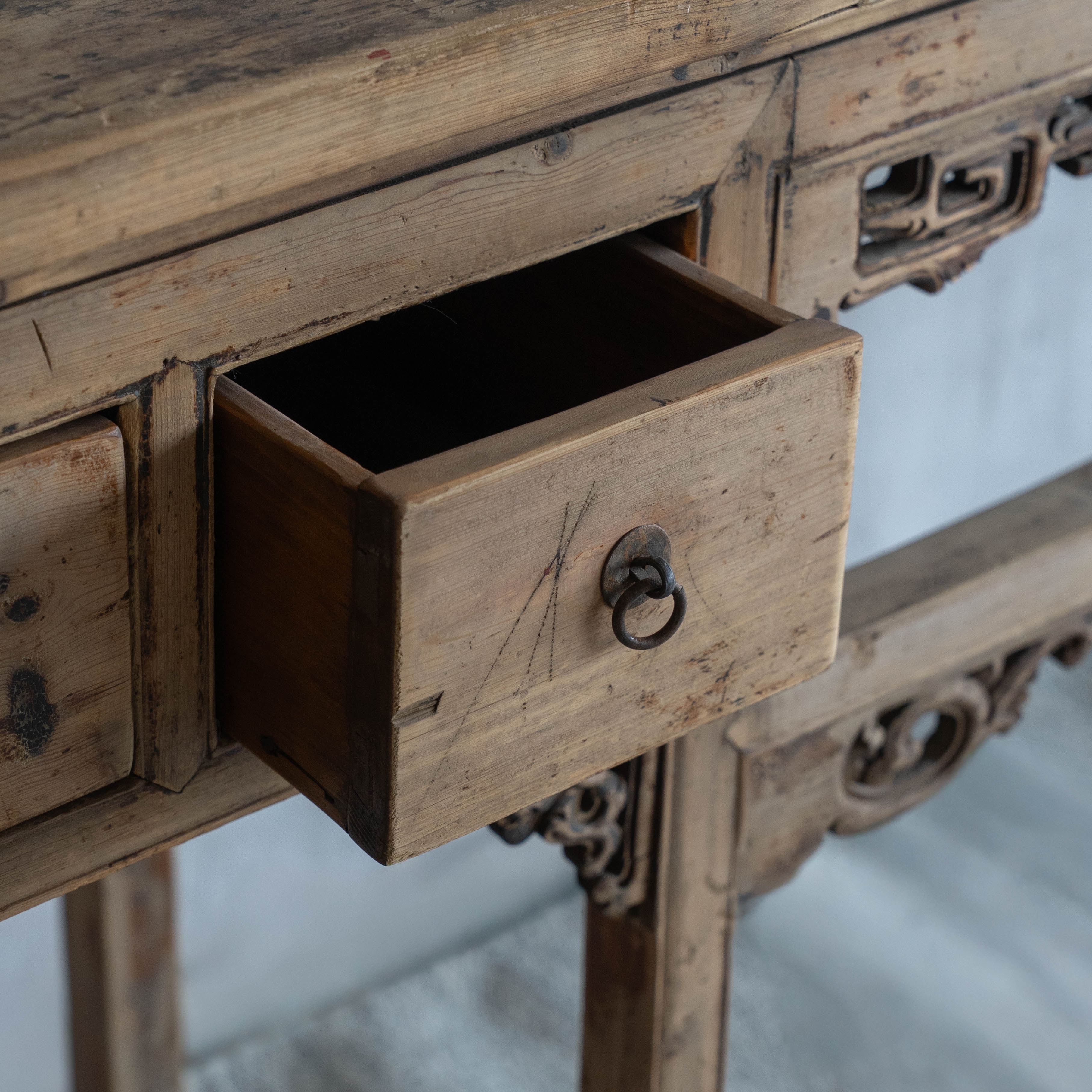 Huá Fretwork Real Antique Wooden Console Table