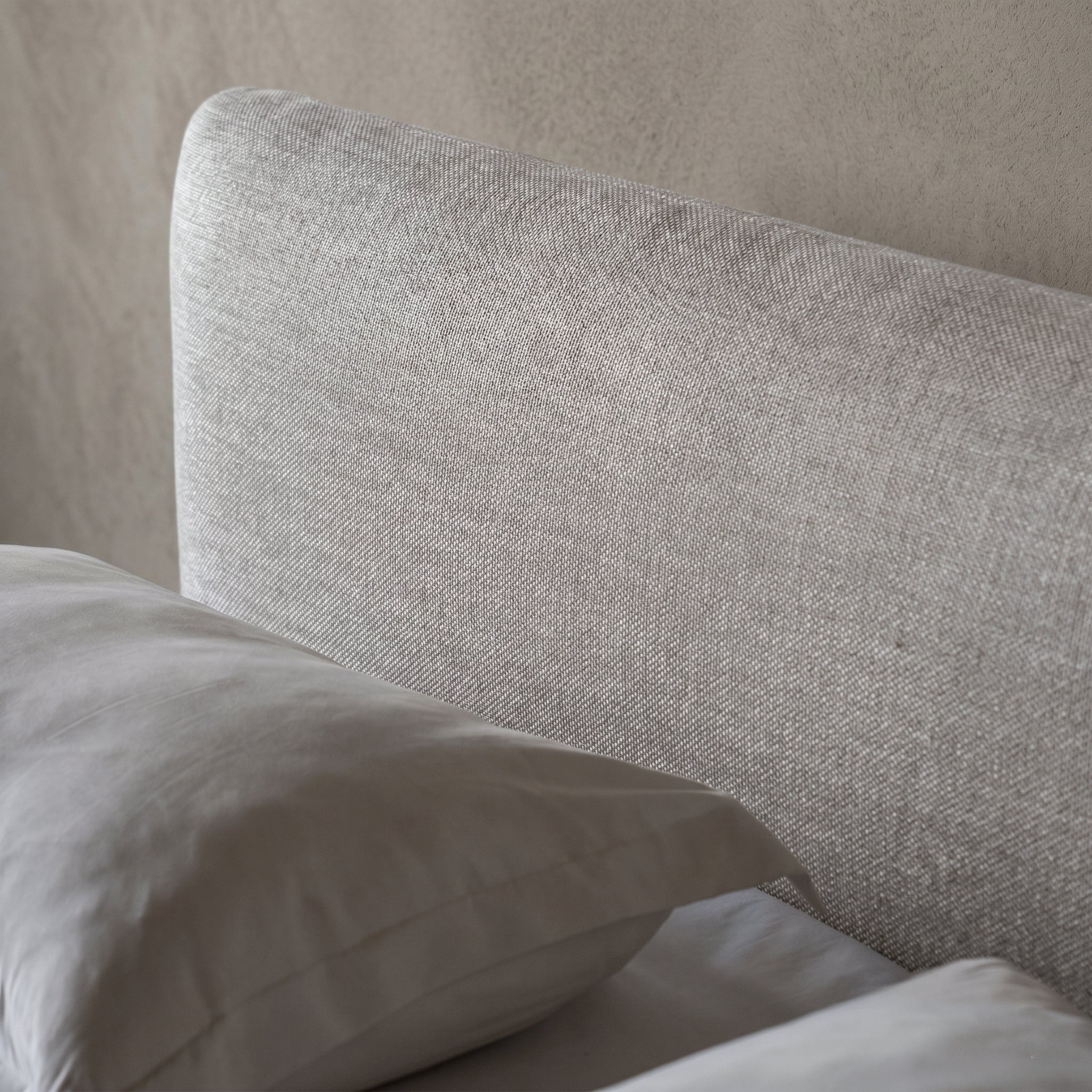 Verde Modern Minimalist King Size Bed