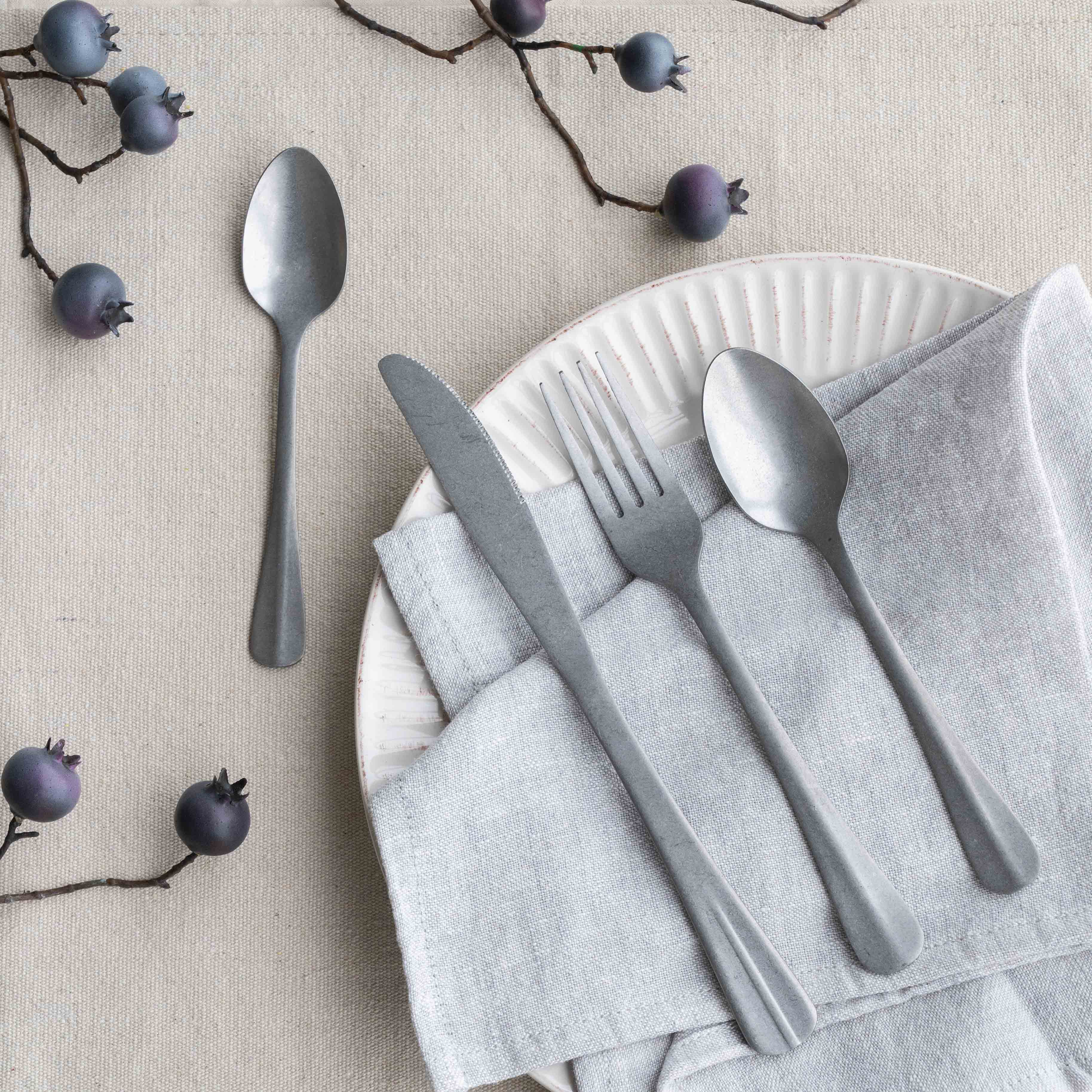 Rustic Forge Vintage Artisan Cutlery Set For 4 Persons - 16 pcs - Cutlery Set - WS Living Furniture Home Furniture Stores in Dubai