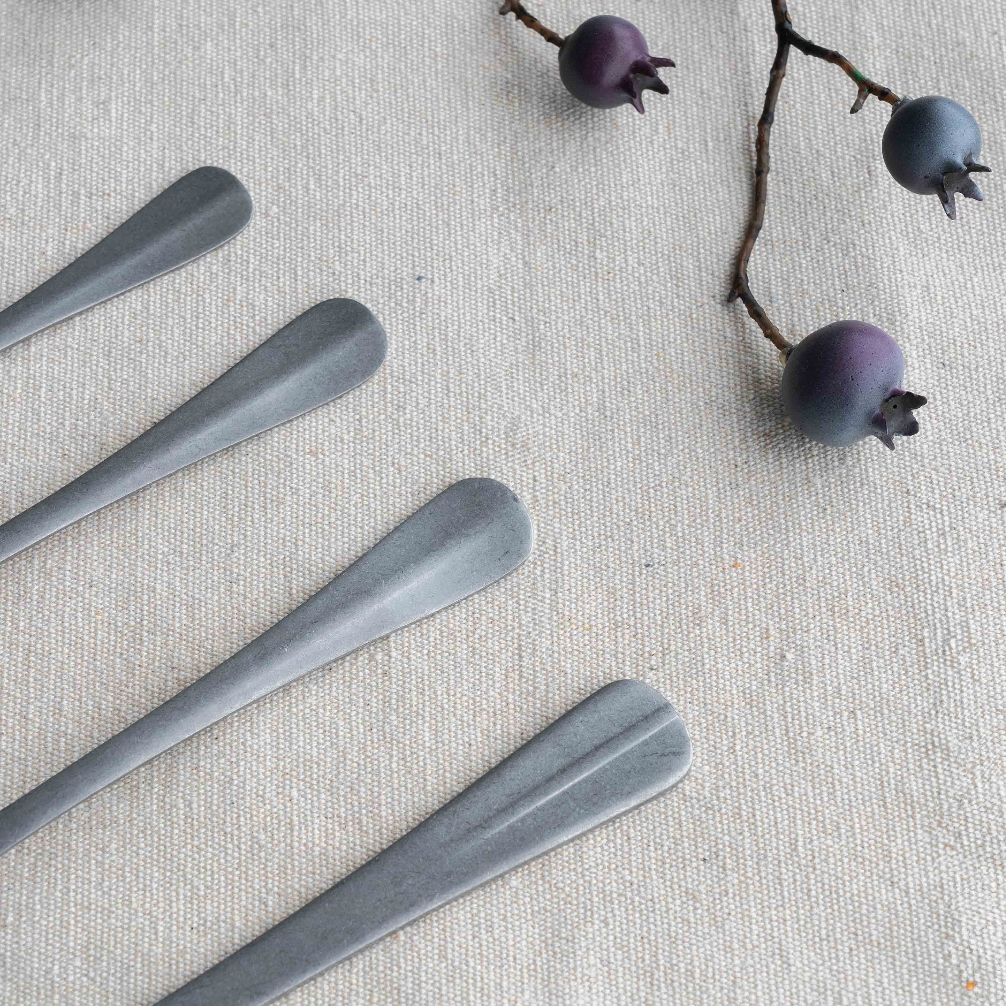 Rustic Forge Vintage Artisan Cutlery Set For 4 Persons - 16 pcs - Cutlery Set - WS Living Furniture  Furniture Store in Dubai