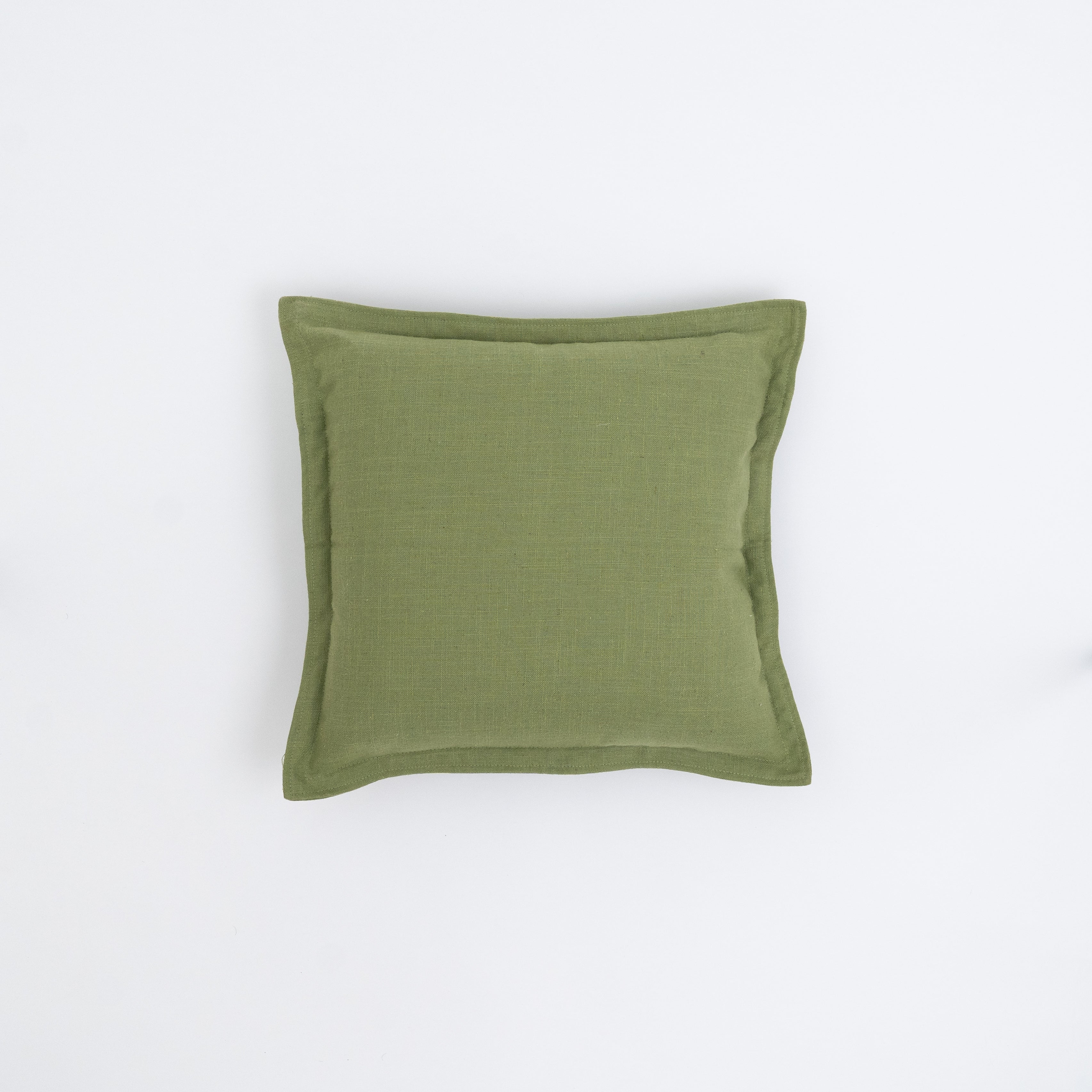 Cushion Cover Green 45 x45cm  - WS Living - UAE - Cushions Wood and steel Furnitures - Dubai