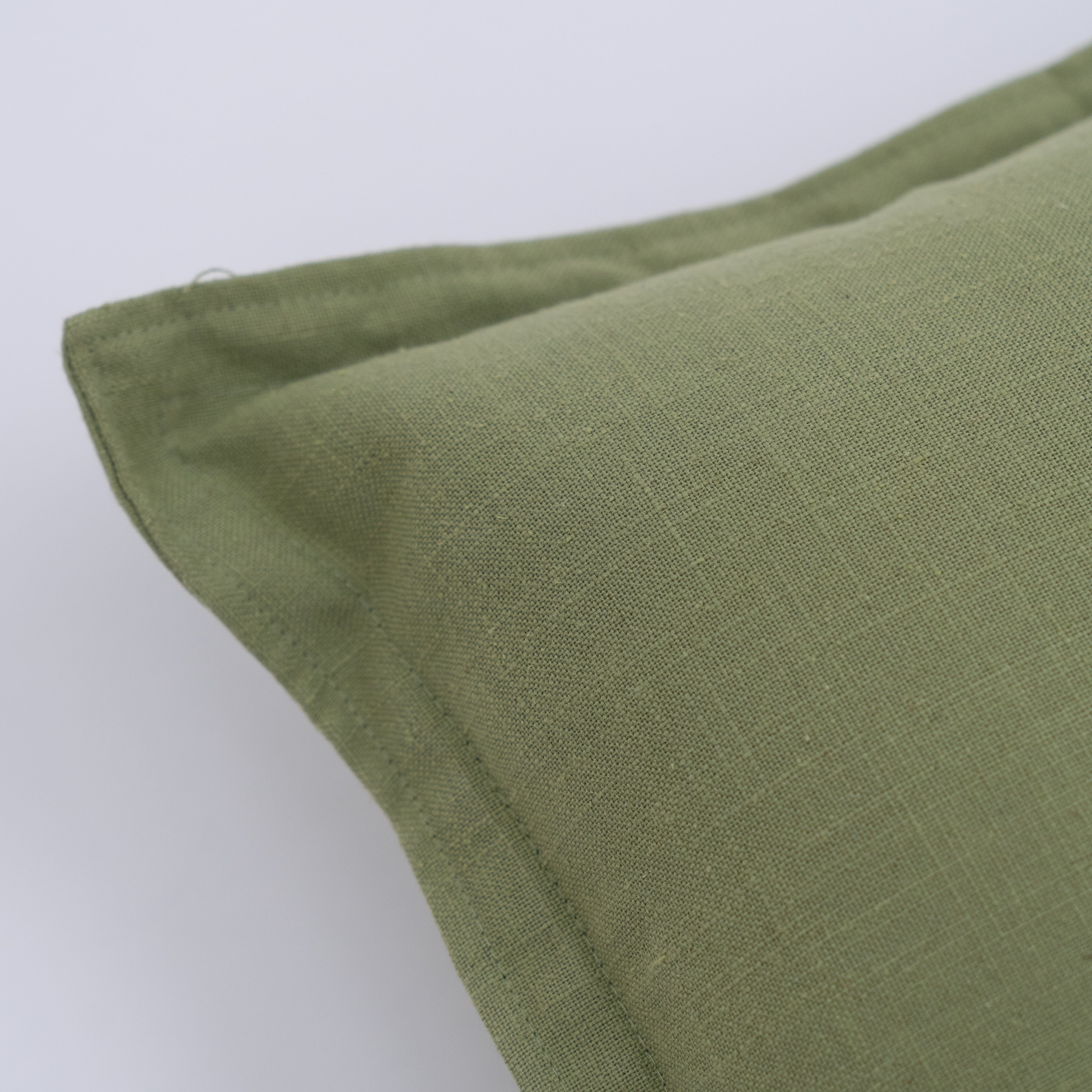 Cushion Cover Green 45 x45cm  - WS Living - UAE - Cushions Wood and steel Furnitures - Dubai